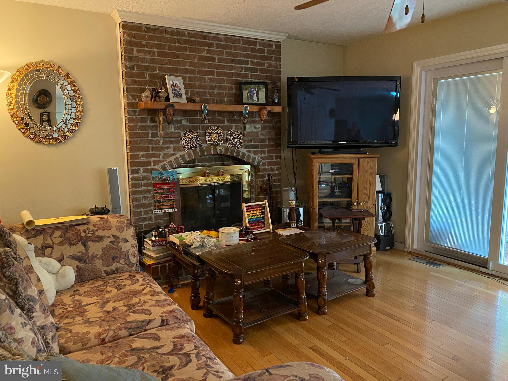 ASHFORD OAKS - Residential