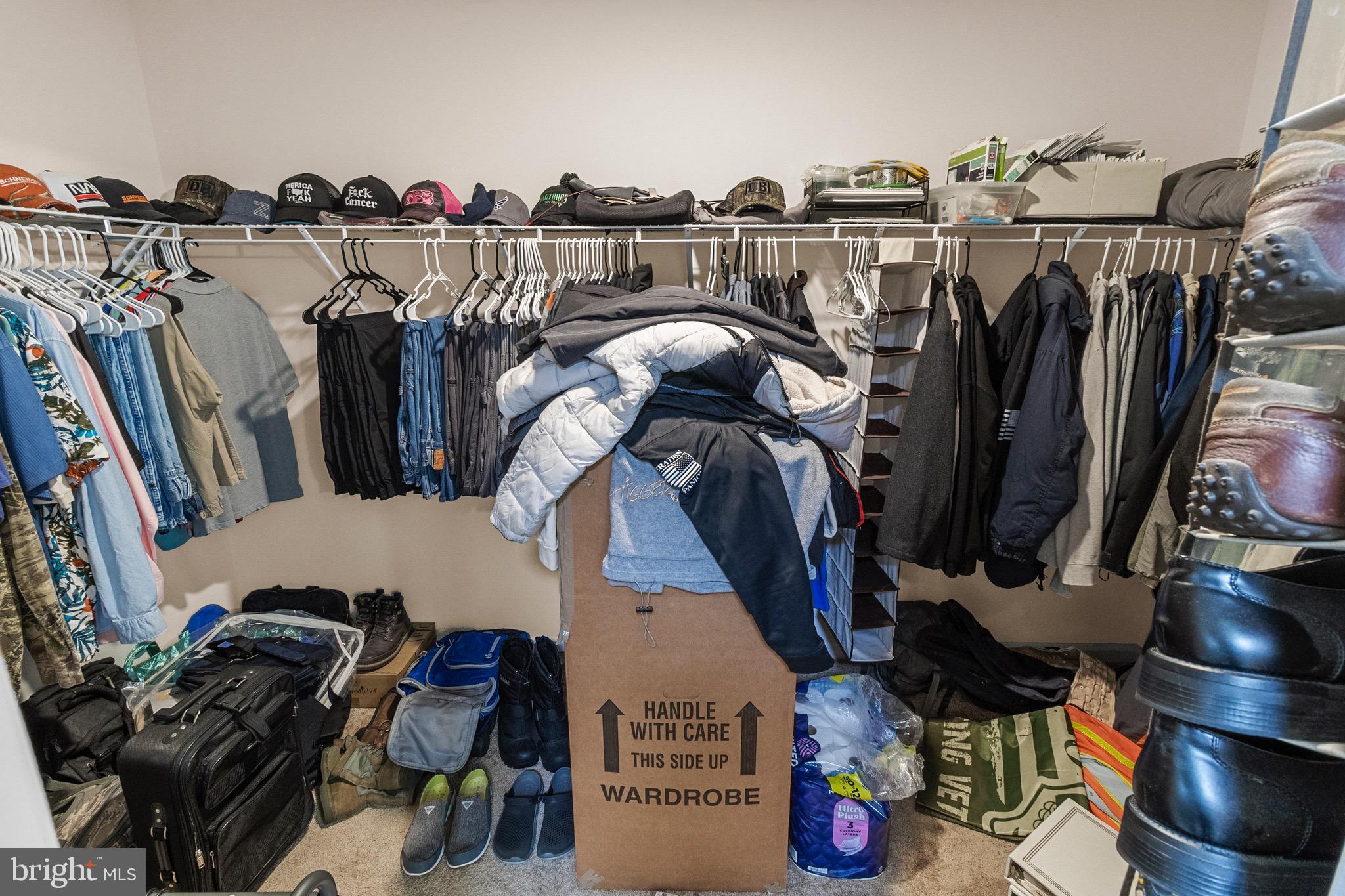 MCGINNIS POINT - Residential