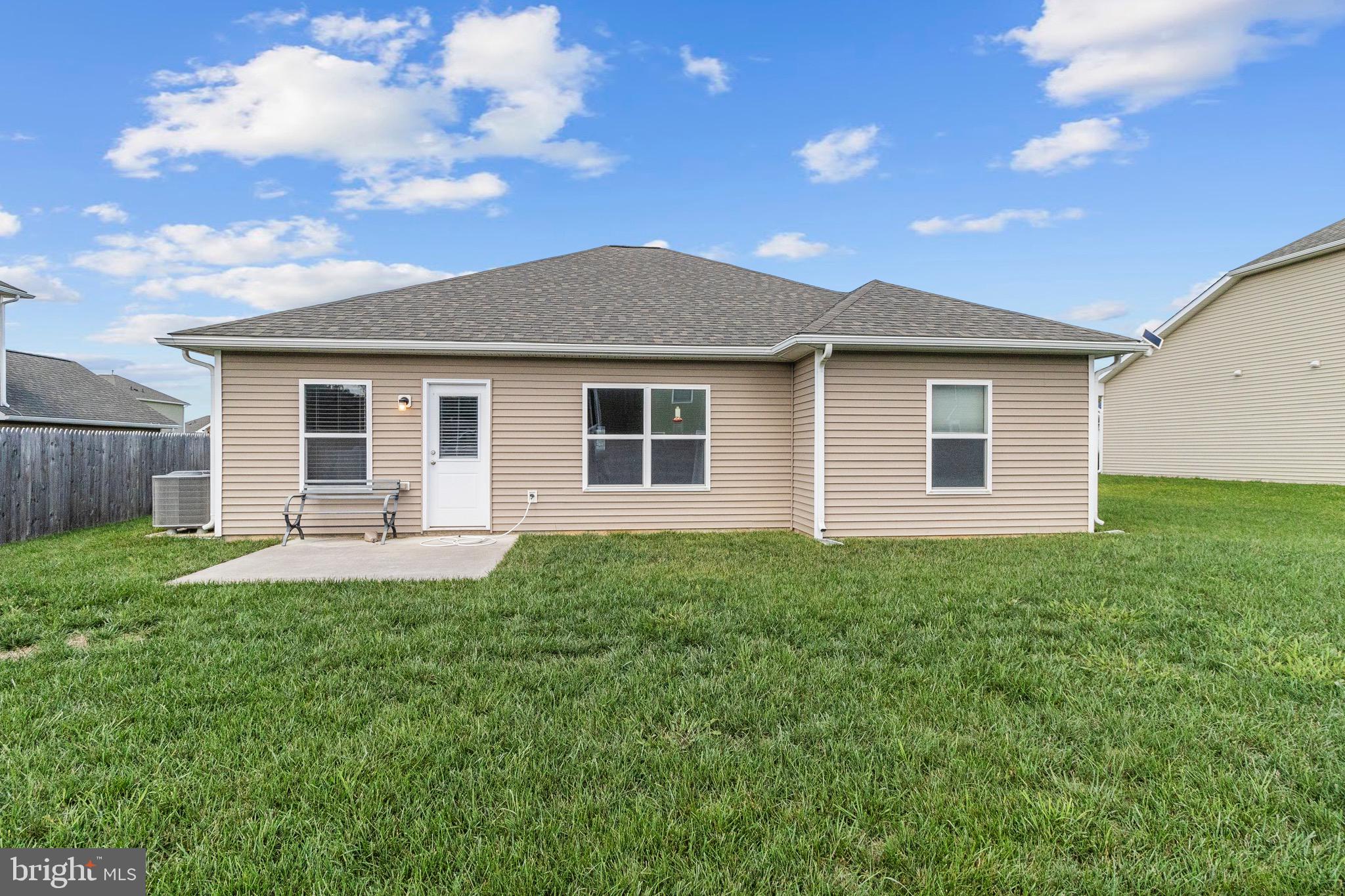 MCGINNIS POINT - Residential