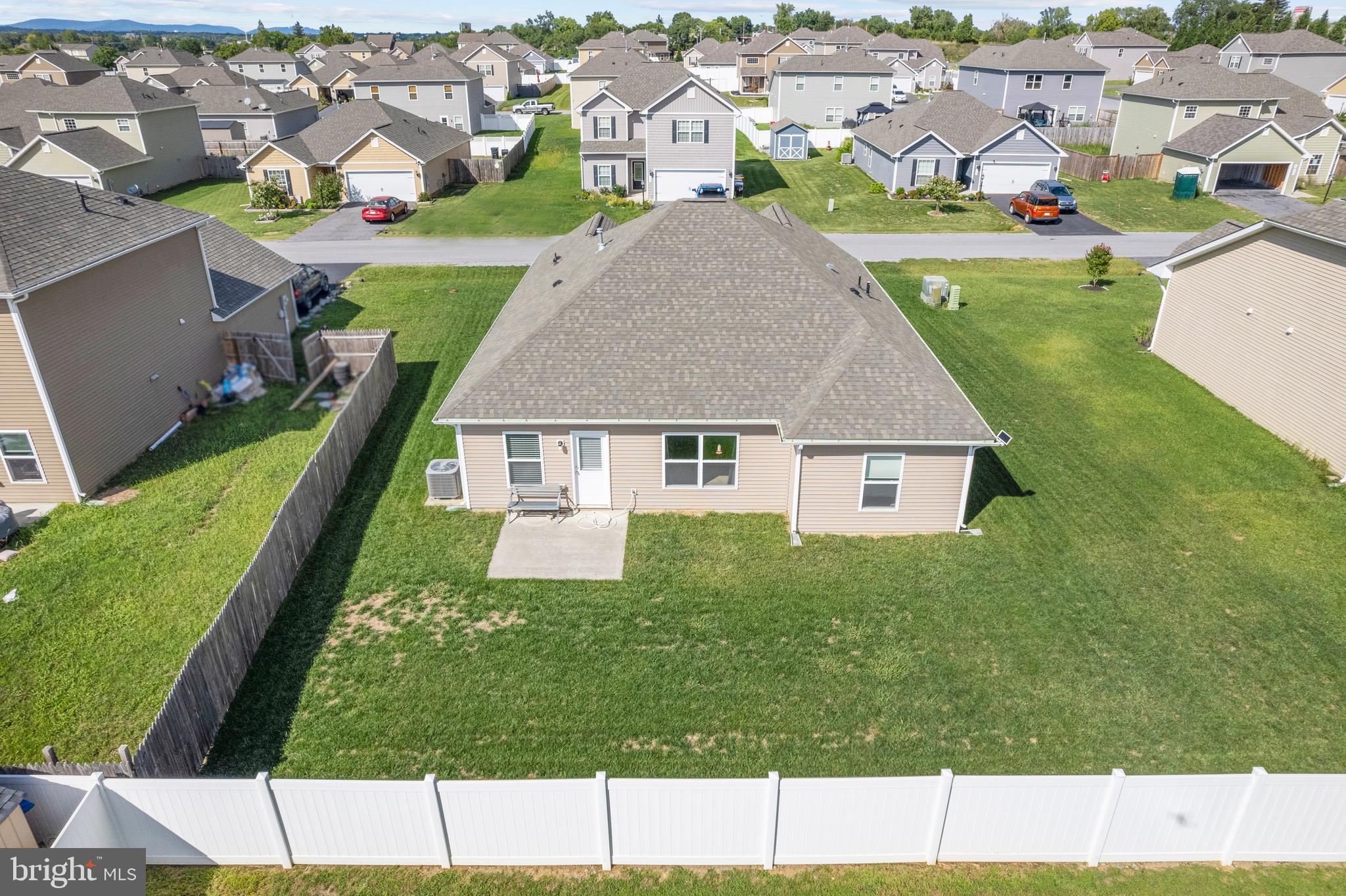 MCGINNIS POINT - Residential