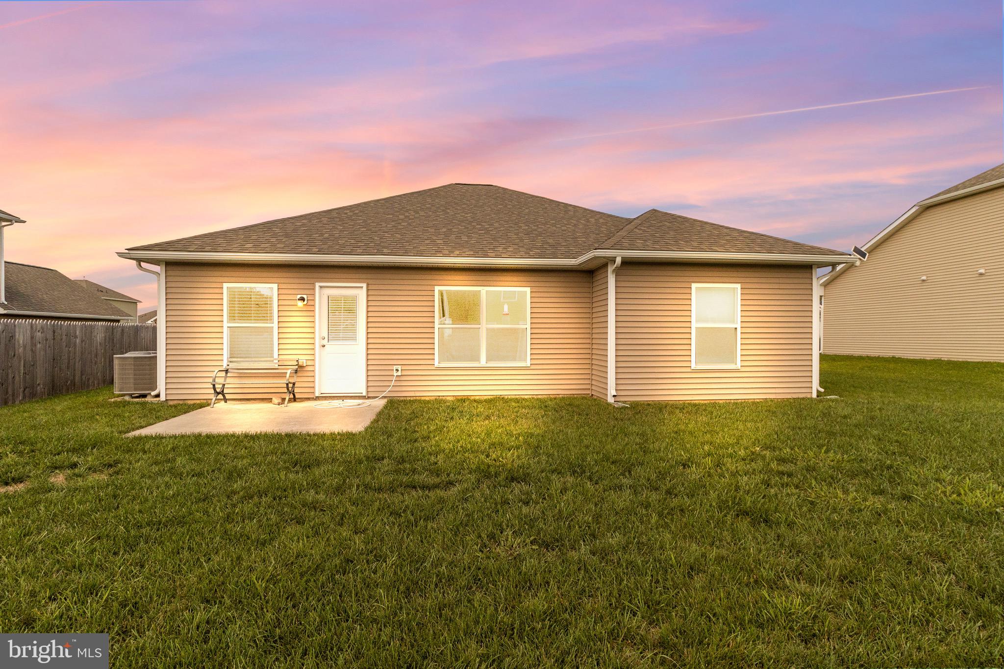 MCGINNIS POINT - Residential