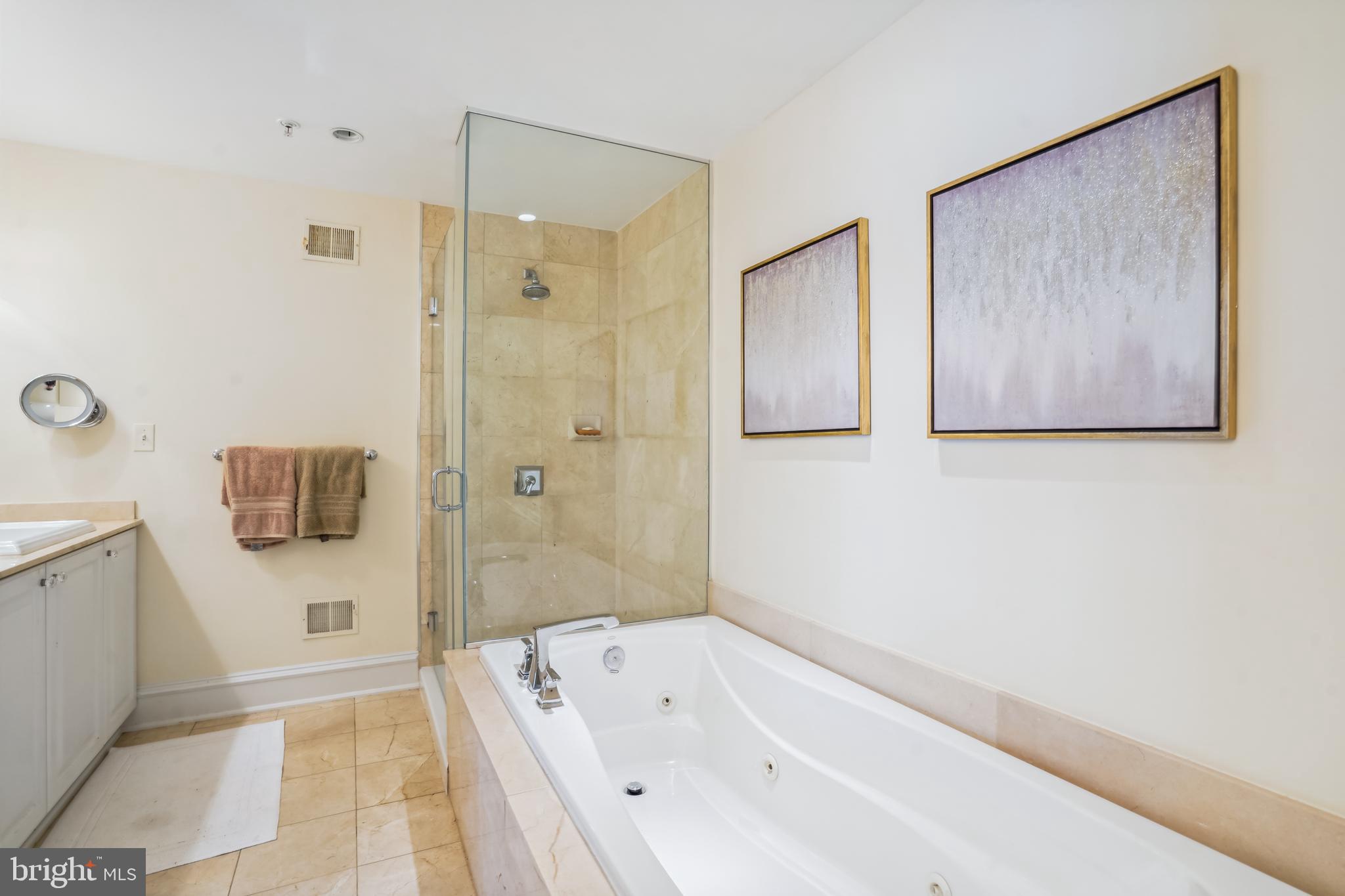 BACKYARD BOATS - Residential