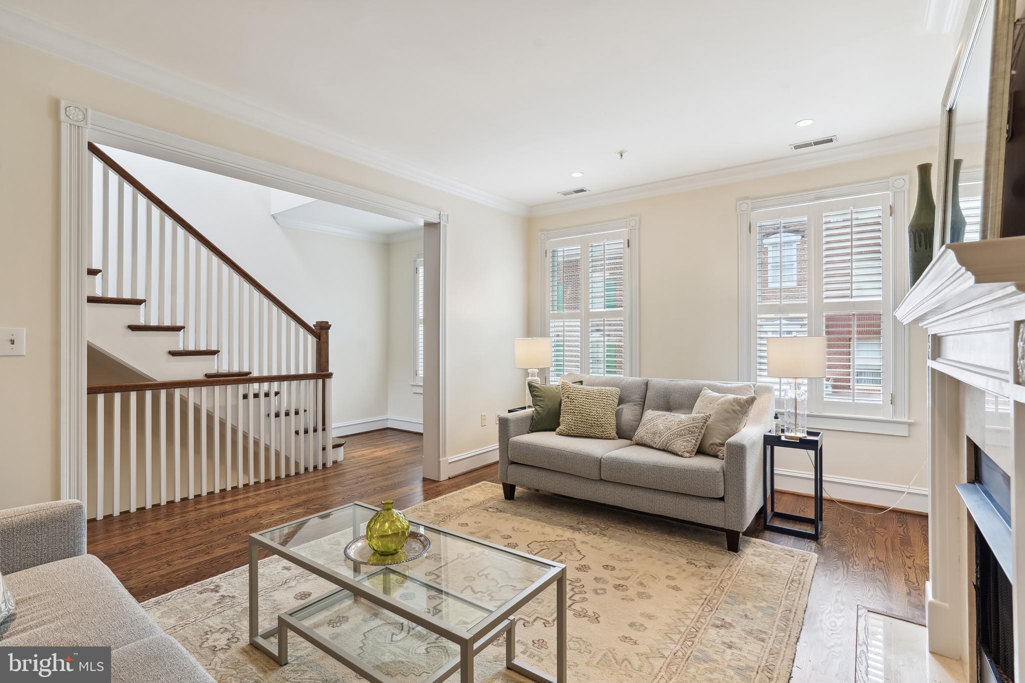 BACKYARD BOATS - Residential