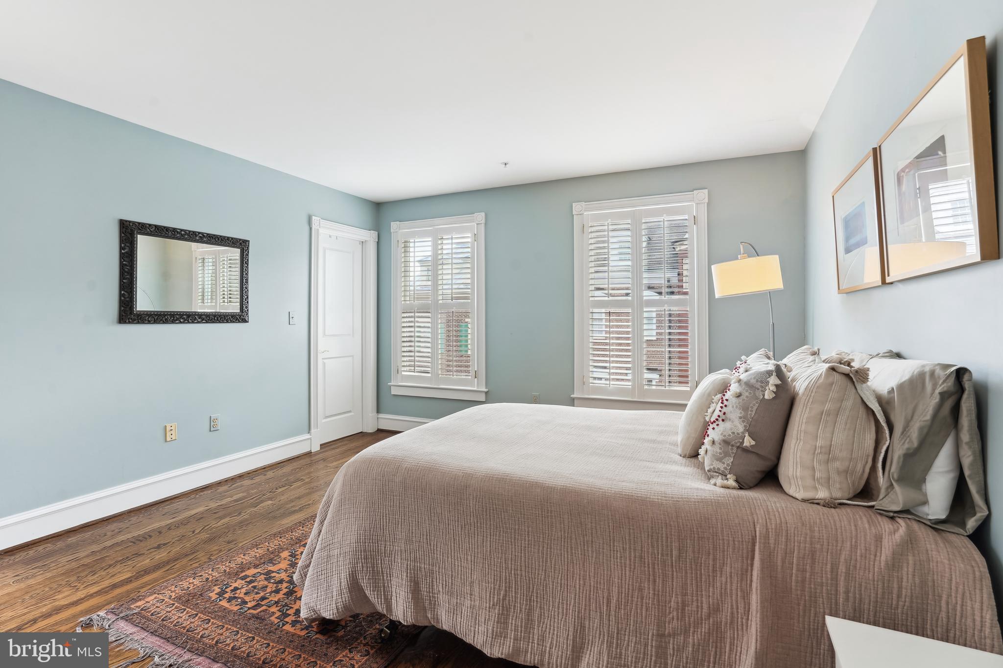 BACKYARD BOATS - Residential