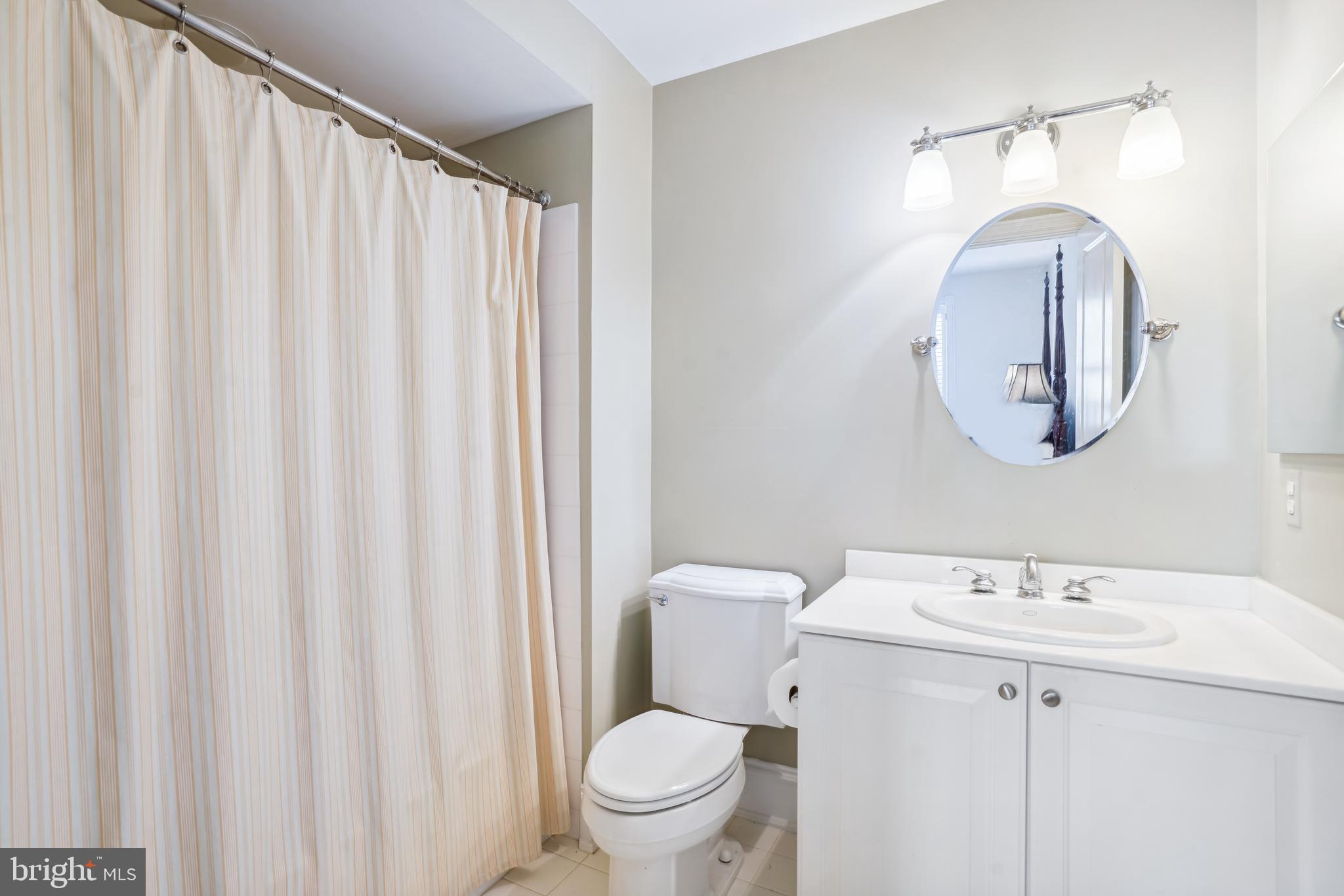 BACKYARD BOATS - Residential