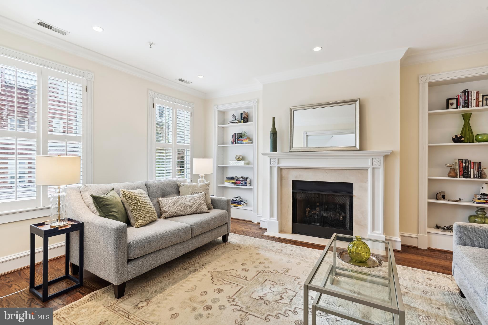 BACKYARD BOATS - Residential