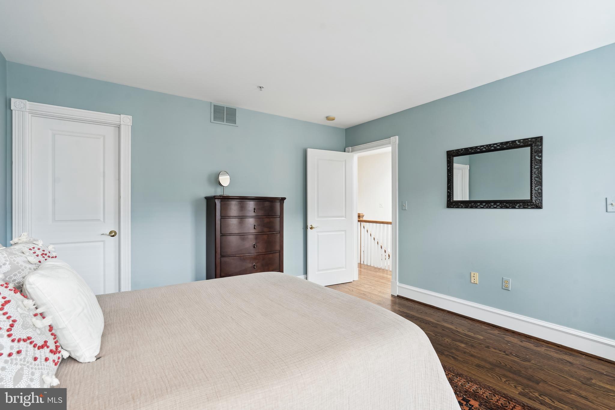 BACKYARD BOATS - Residential