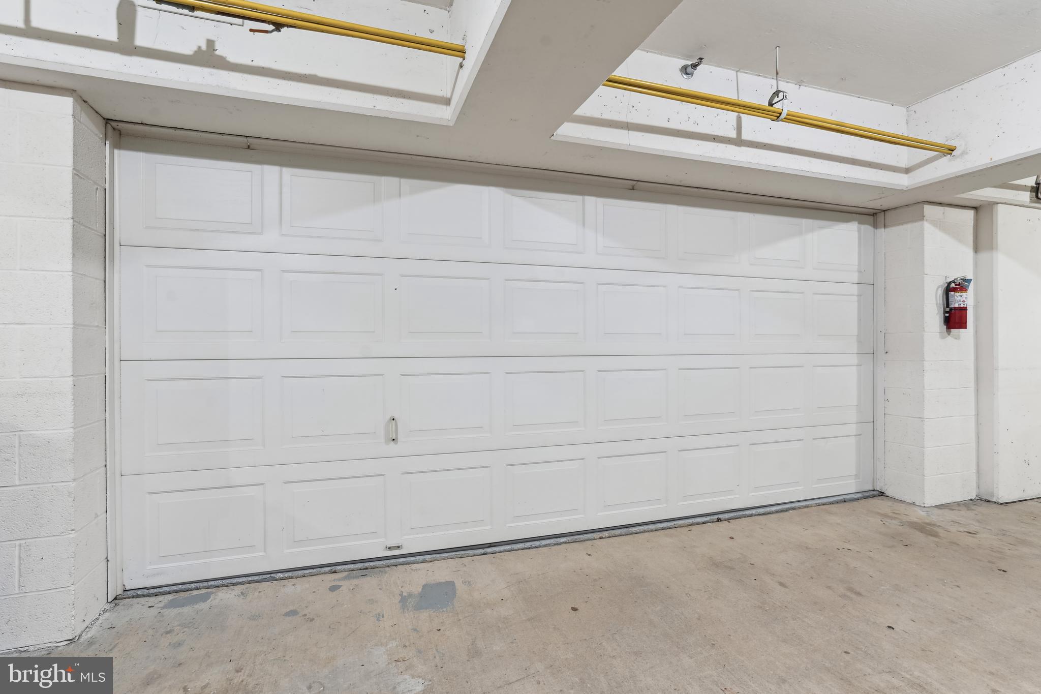 BACKYARD BOATS - Residential