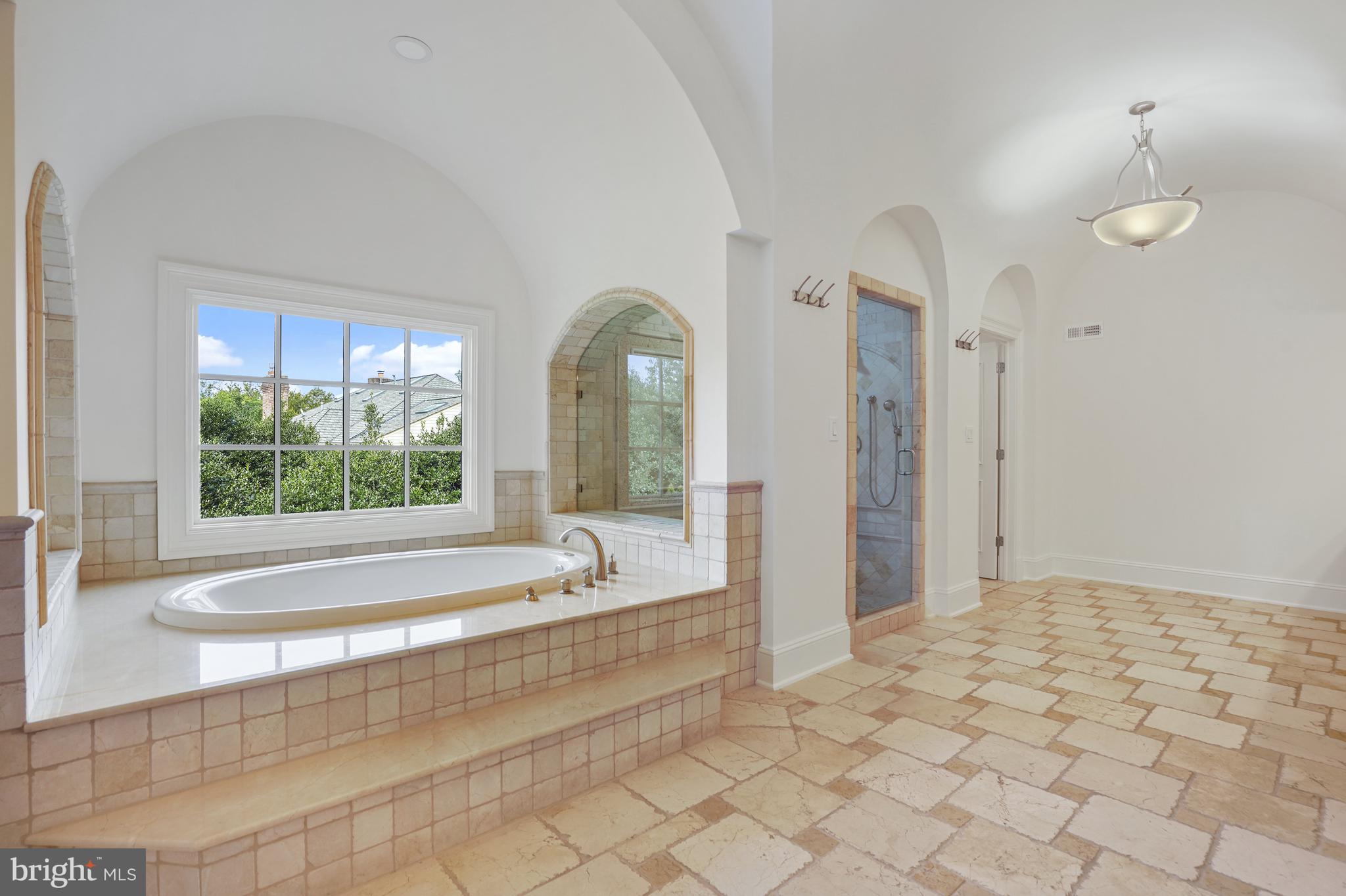 LANGLEY FOREST - Residential