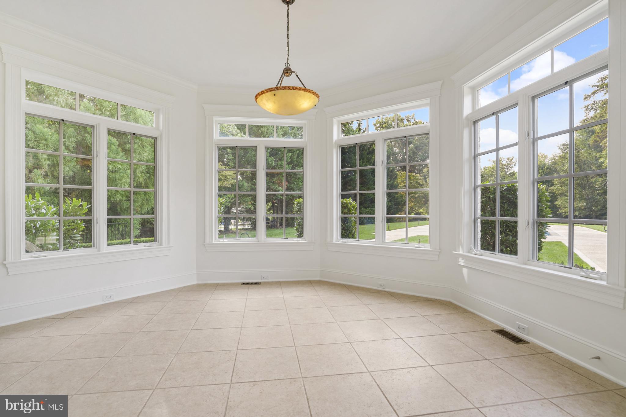 LANGLEY FOREST - Residential