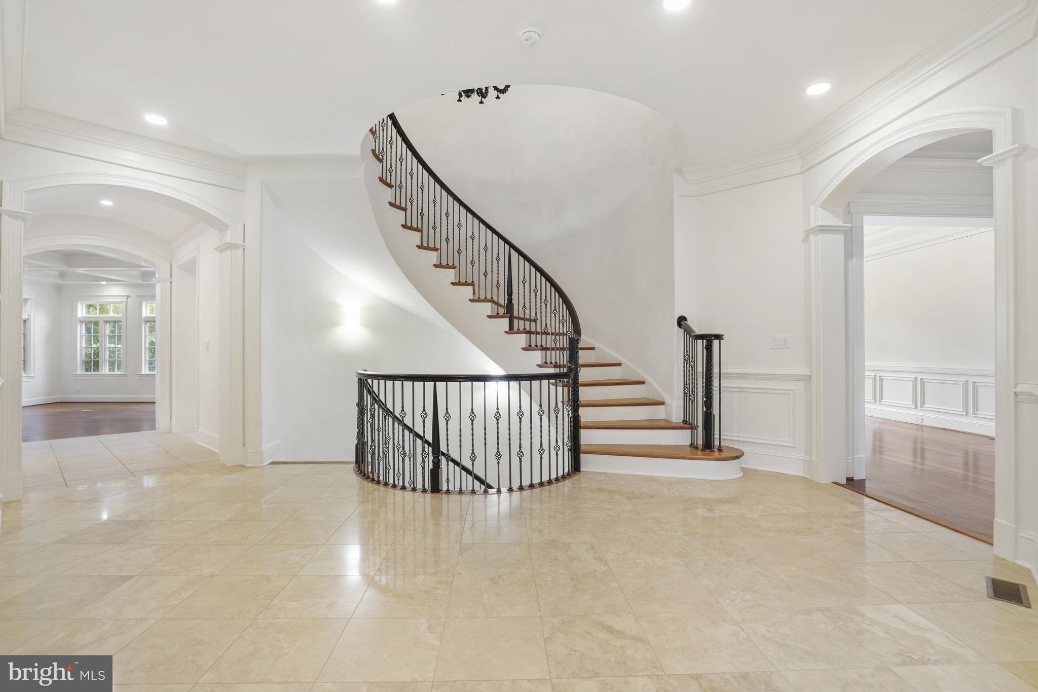 LANGLEY FOREST - Residential