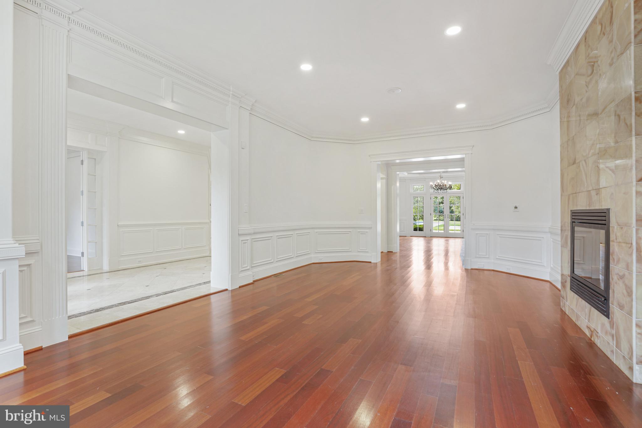 LANGLEY FOREST - Residential