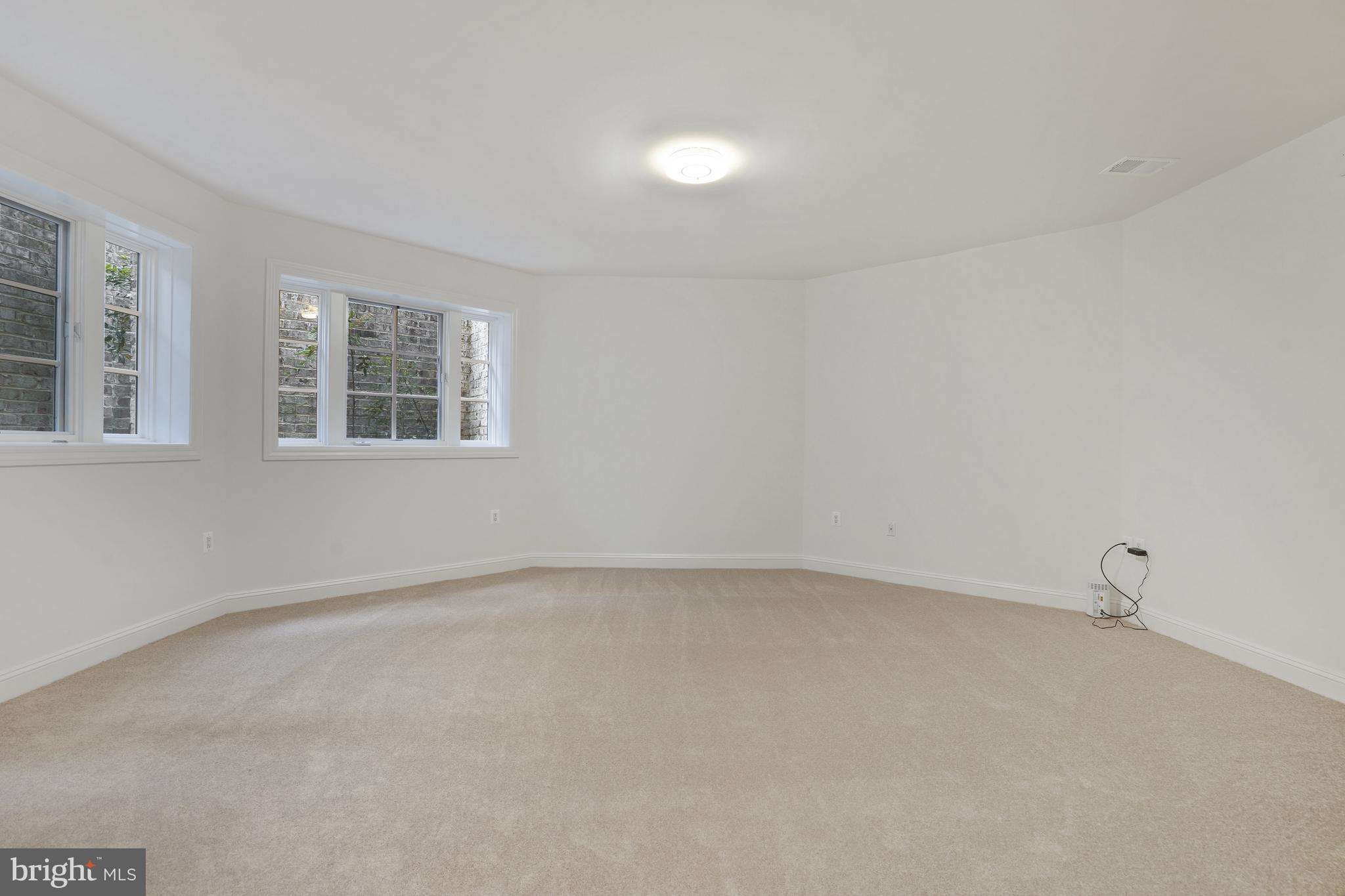 LANGLEY FOREST - Residential