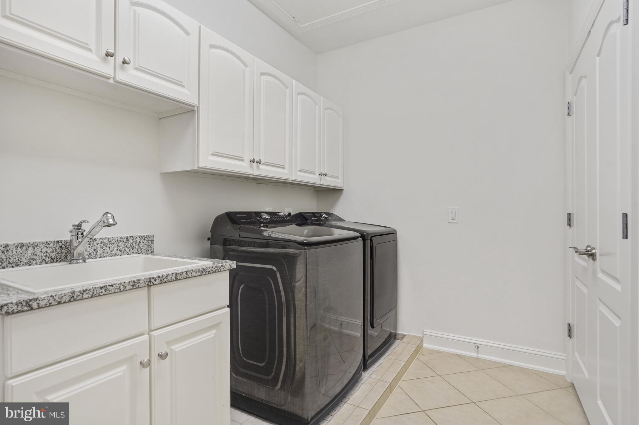 LANGLEY FOREST - Residential