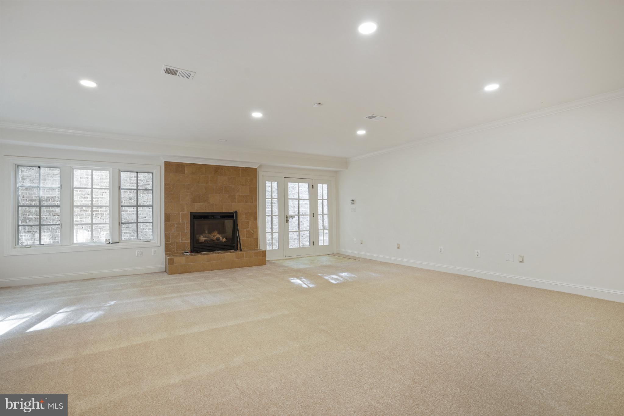 LANGLEY FOREST - Residential