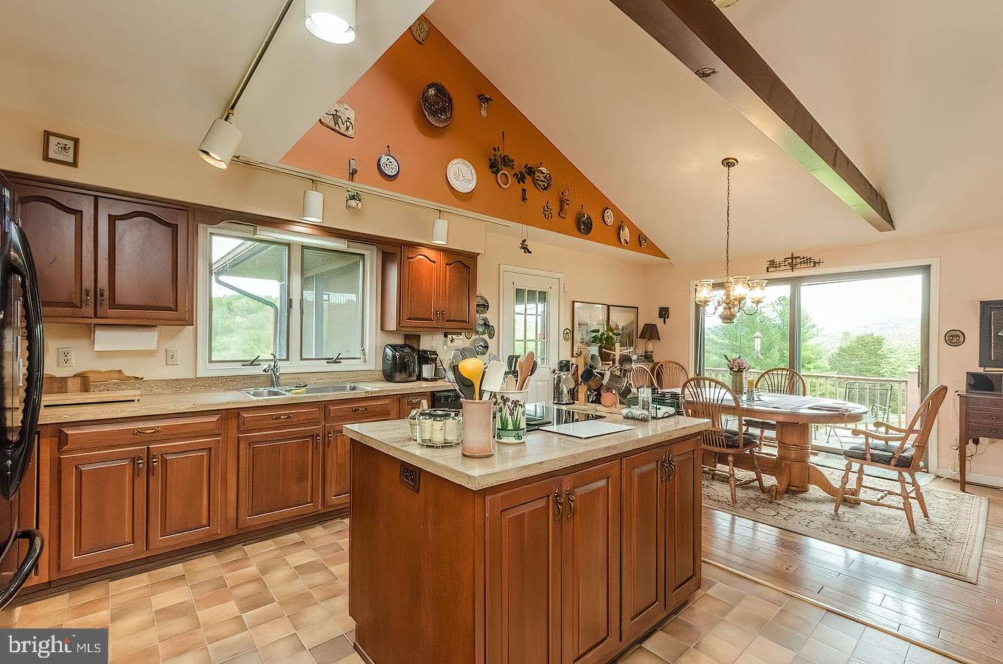 VALLEY VIEW - Residential