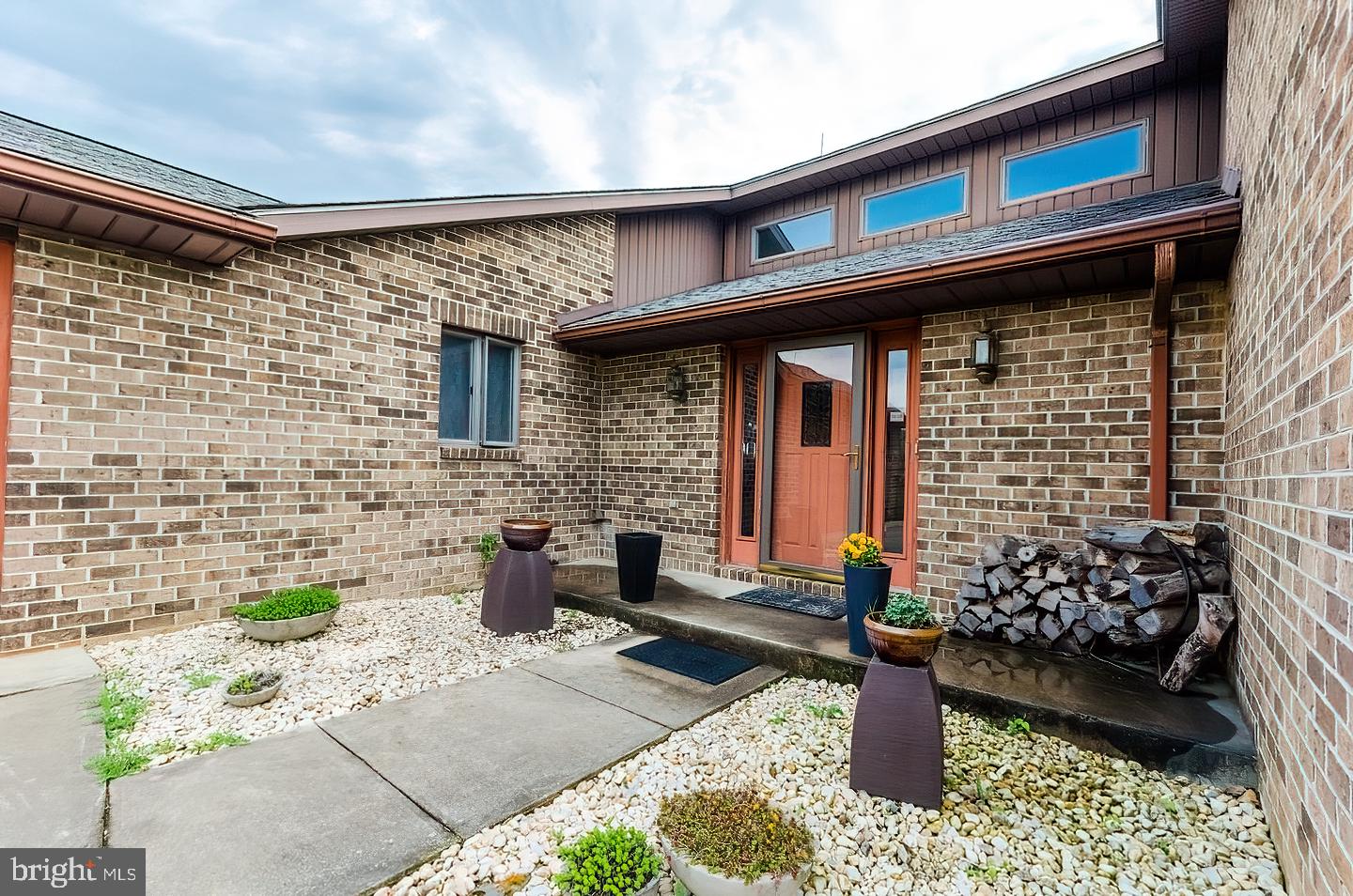 VALLEY VIEW - Residential