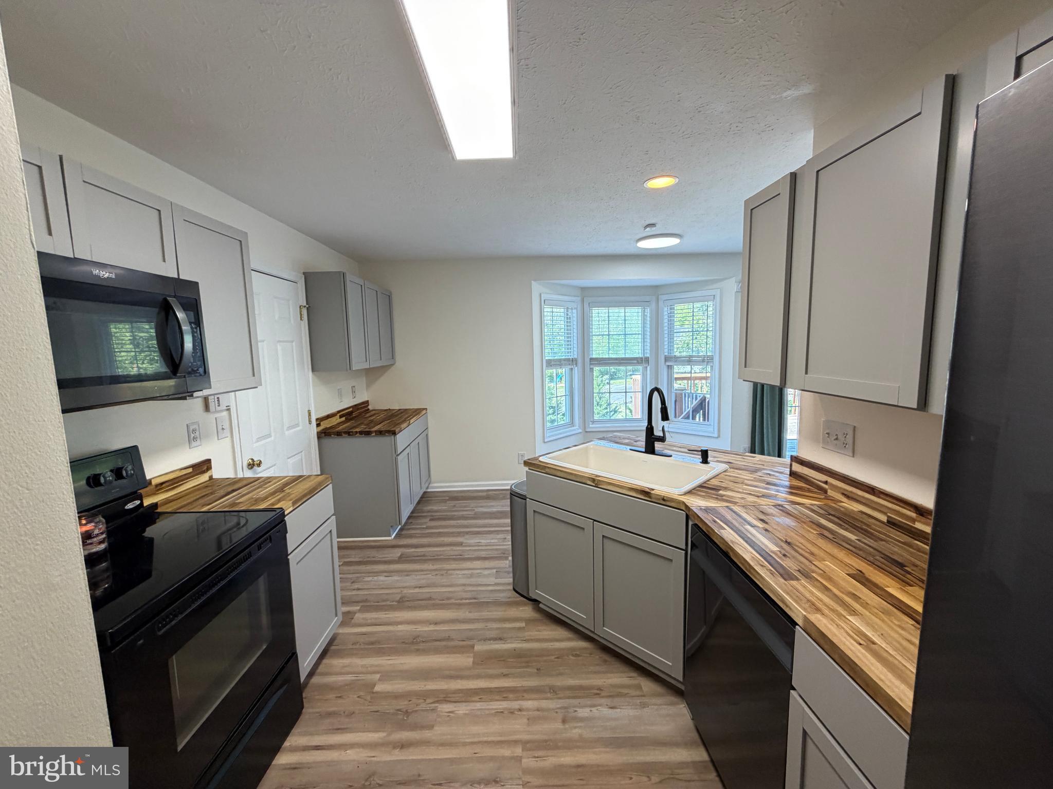 WOODRIDGE - Residential