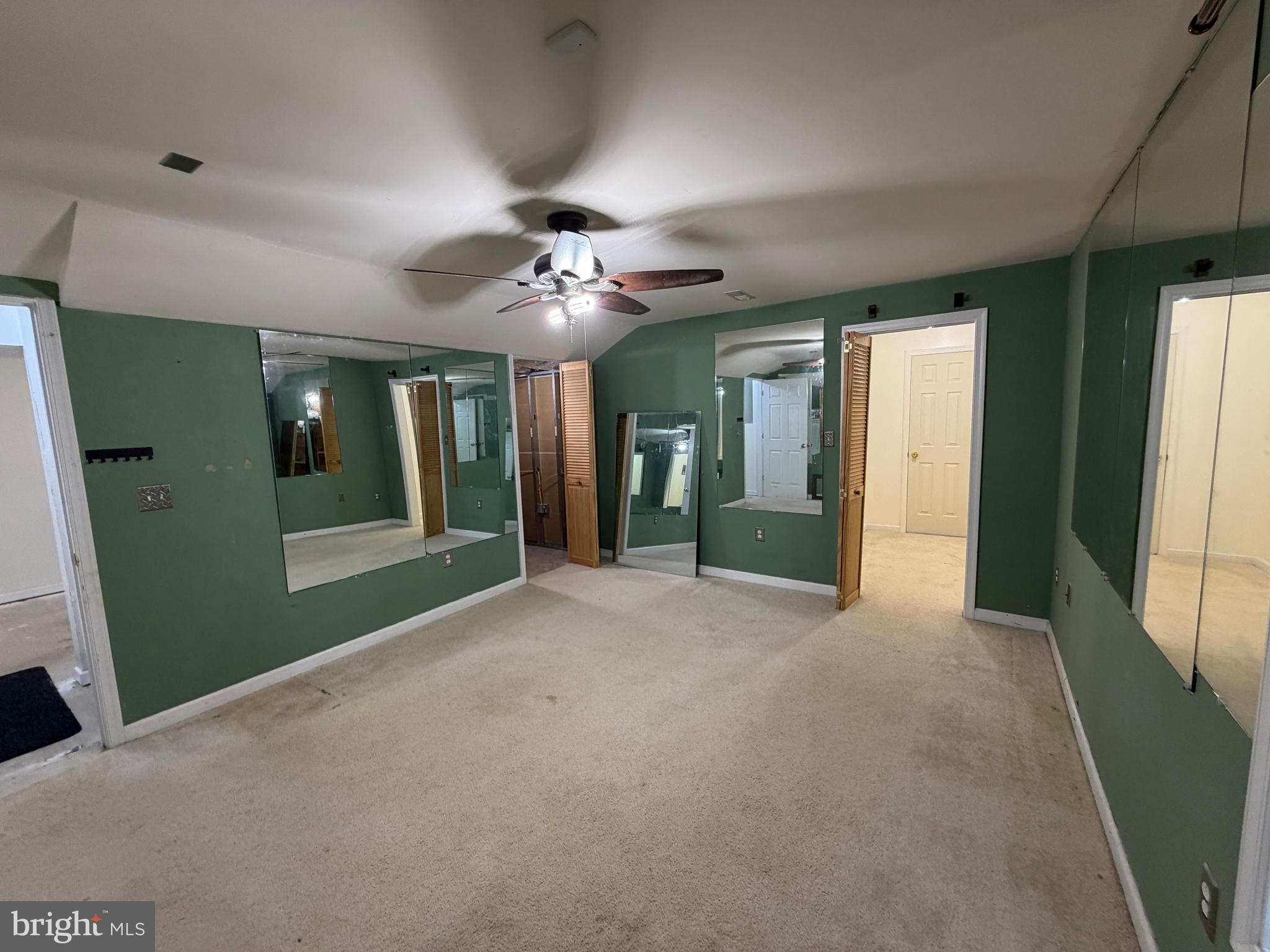 WOODRIDGE - Residential