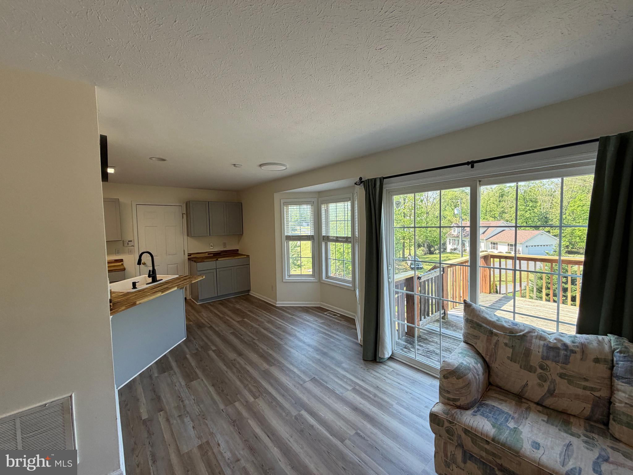 WOODRIDGE - Residential