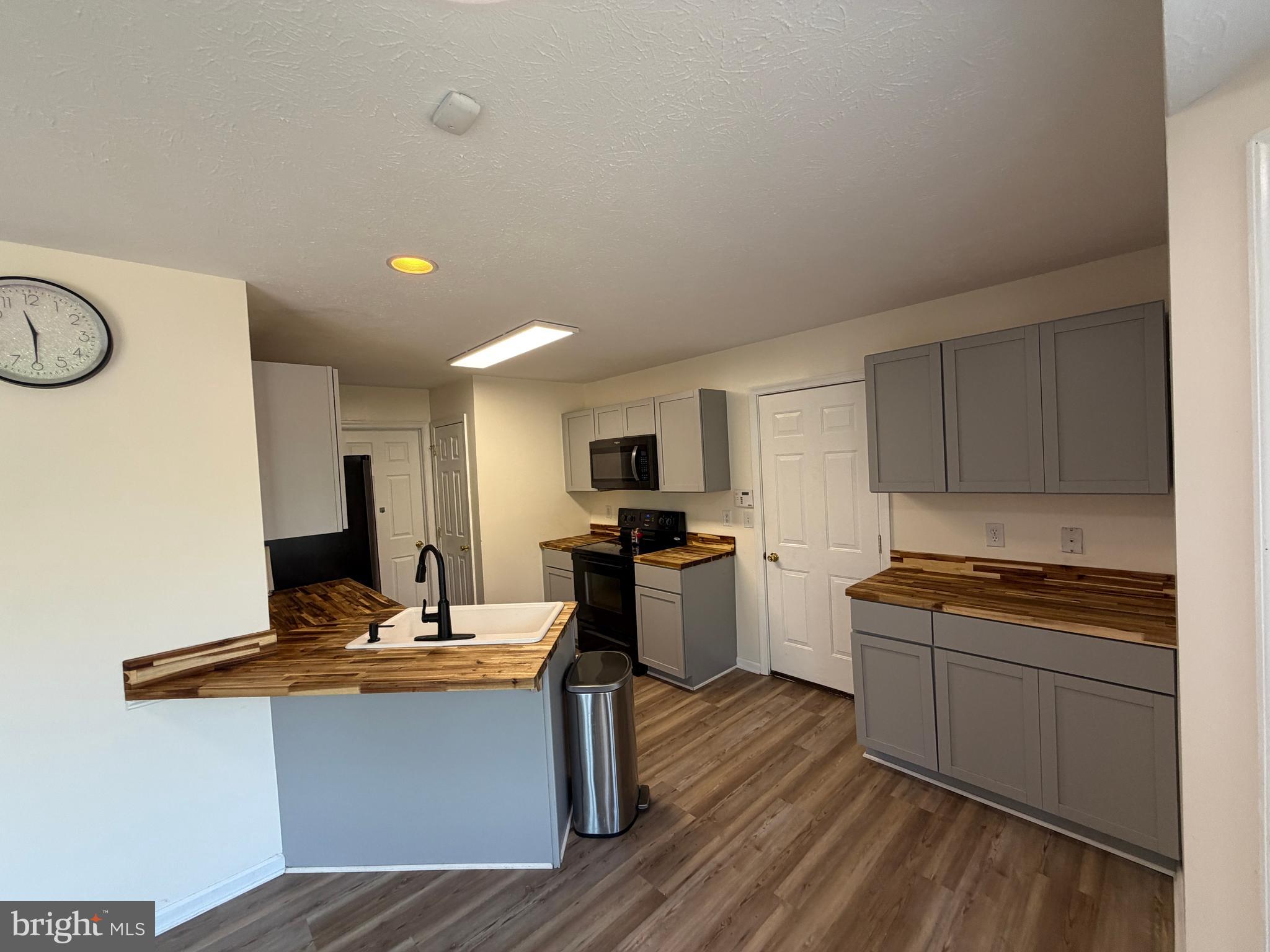 WOODRIDGE - Residential