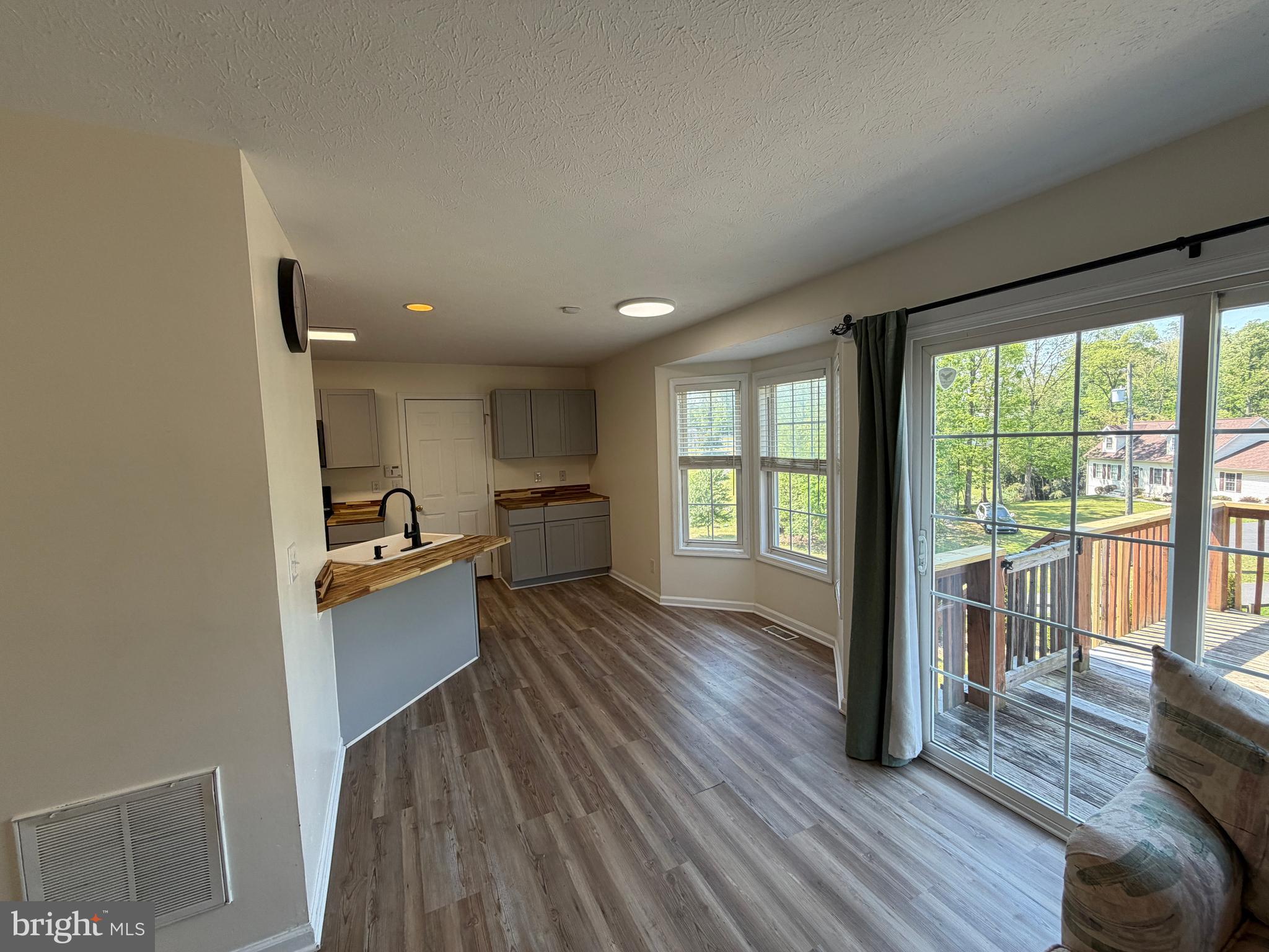 WOODRIDGE - Residential