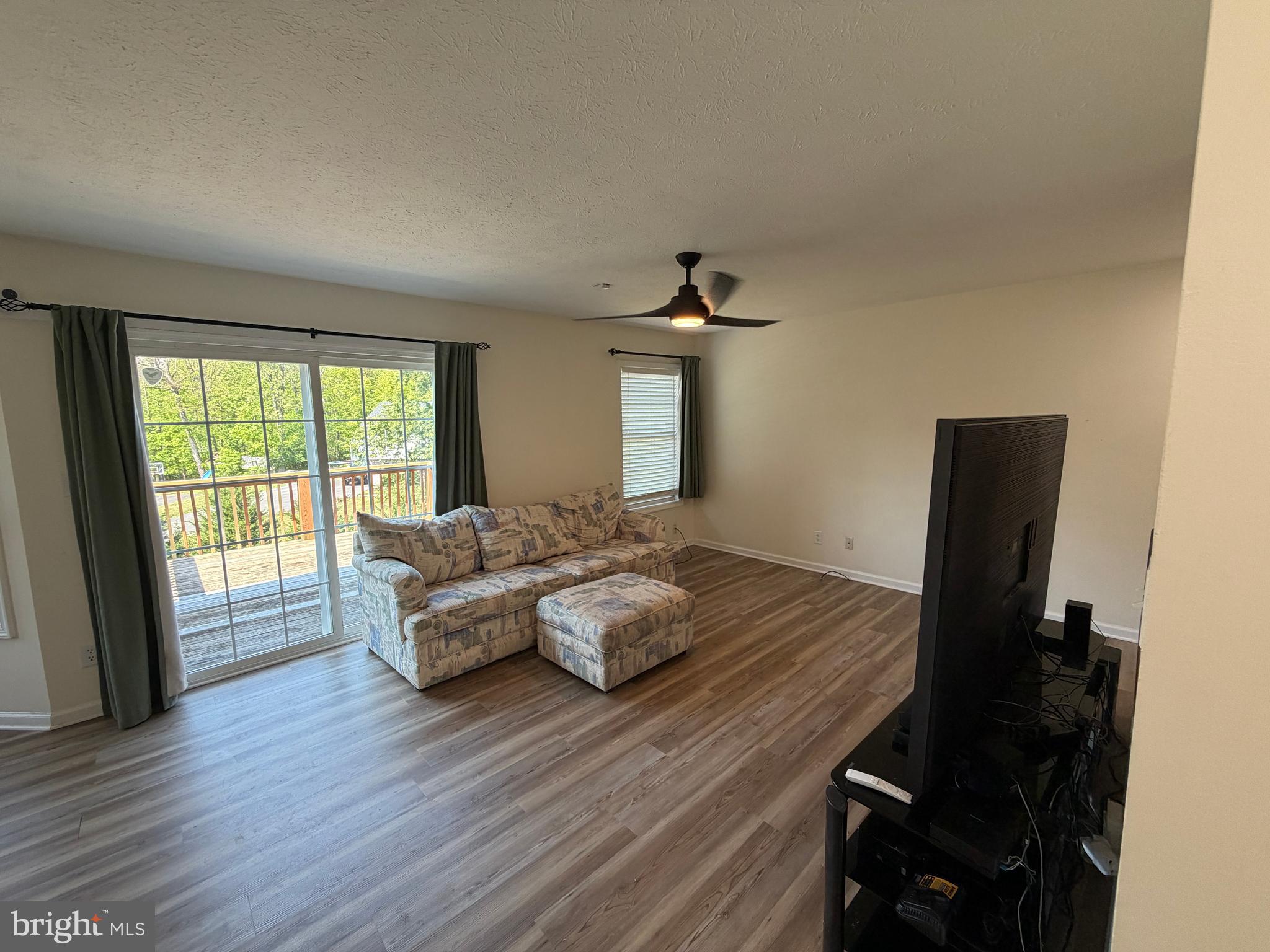 WOODRIDGE - Residential
