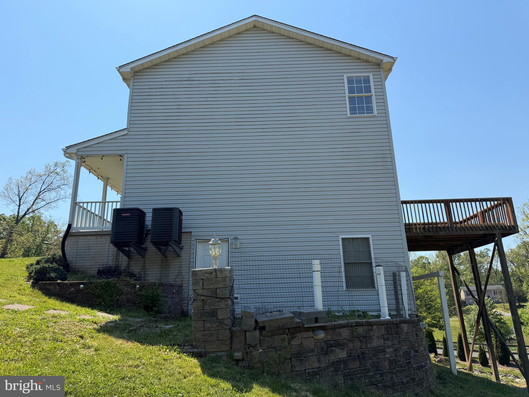 WOODRIDGE - Residential