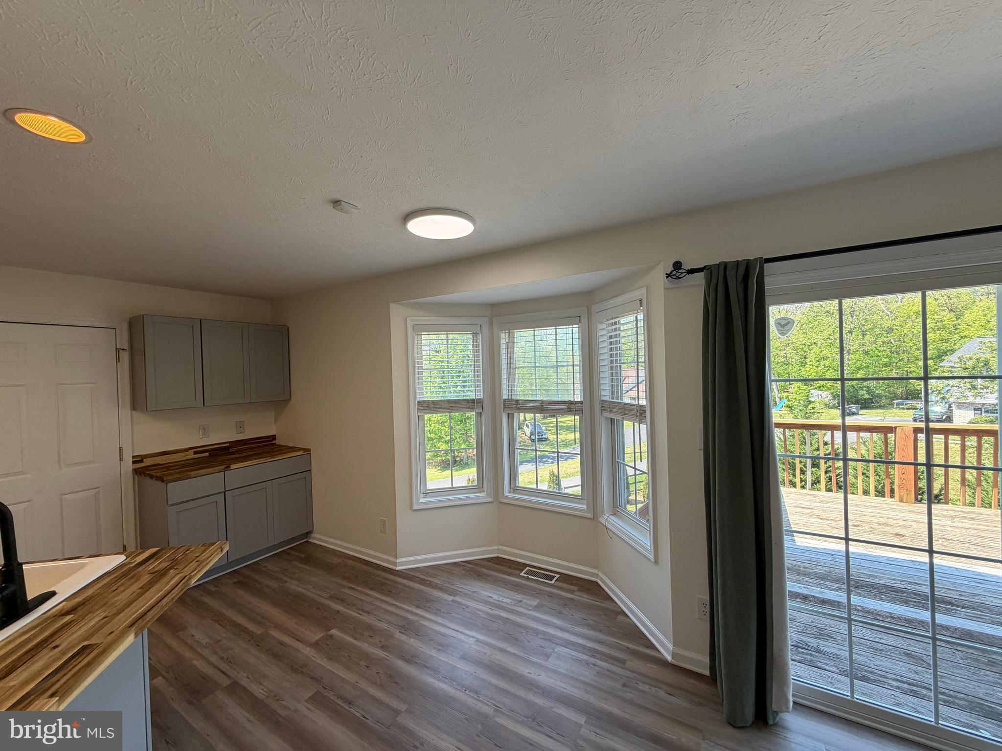 WOODRIDGE - Residential