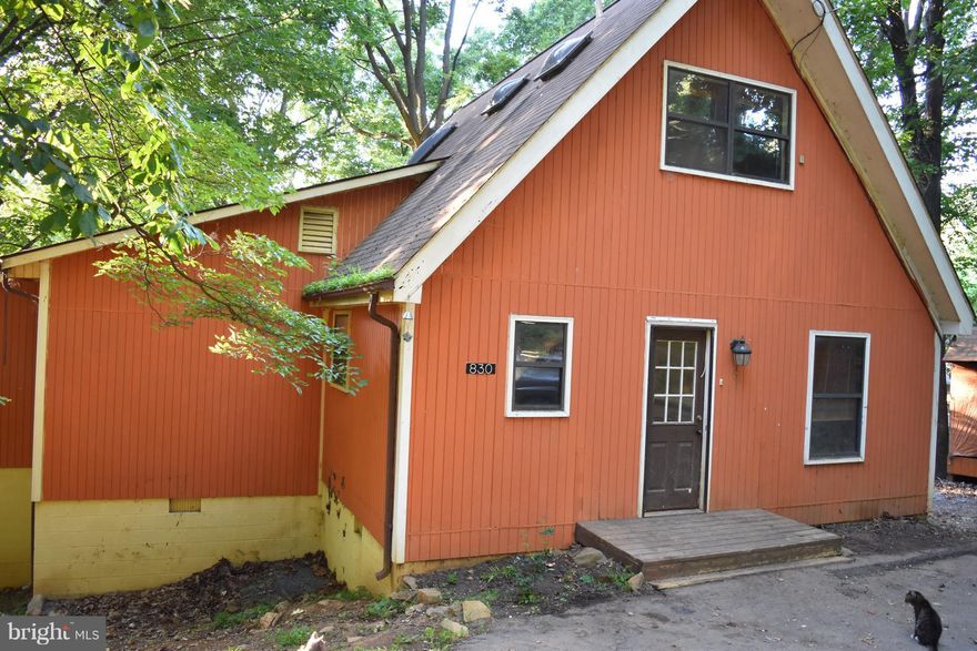 Property Sold As Is! Cash or Rehab Loan Only. Handyman Special Property needs lots of TLC. Employees & Family Members residing with employees of JP Morgan Chase Bank N.A., its affiliates or subsidiaries are strictly prohibited from directly or indirectly purchasing any property owned by JP Morgan Chase Bank N.A.