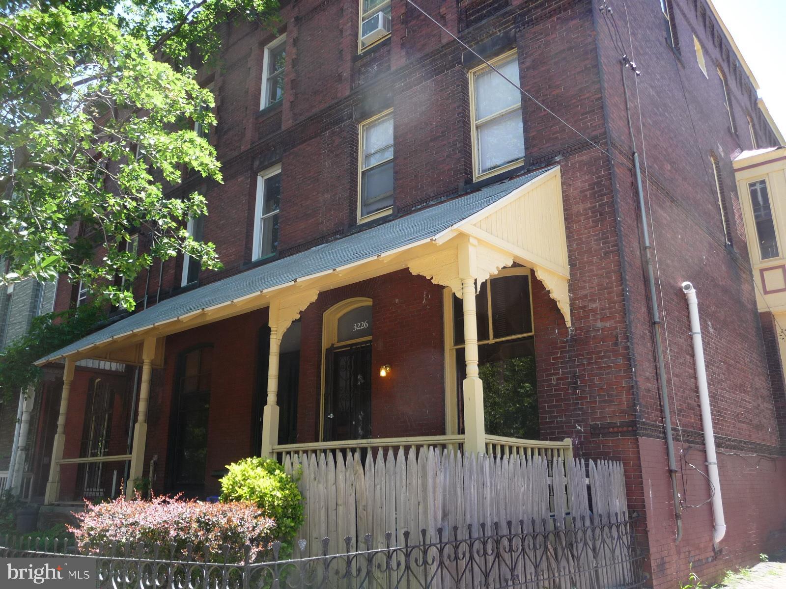 UNIVERSITY CITY - Residential