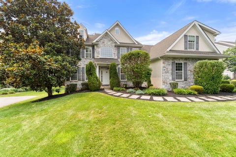 Homes For Sale - 10 Springhouse Lane<br/> HAVERTOWN, PA 19083