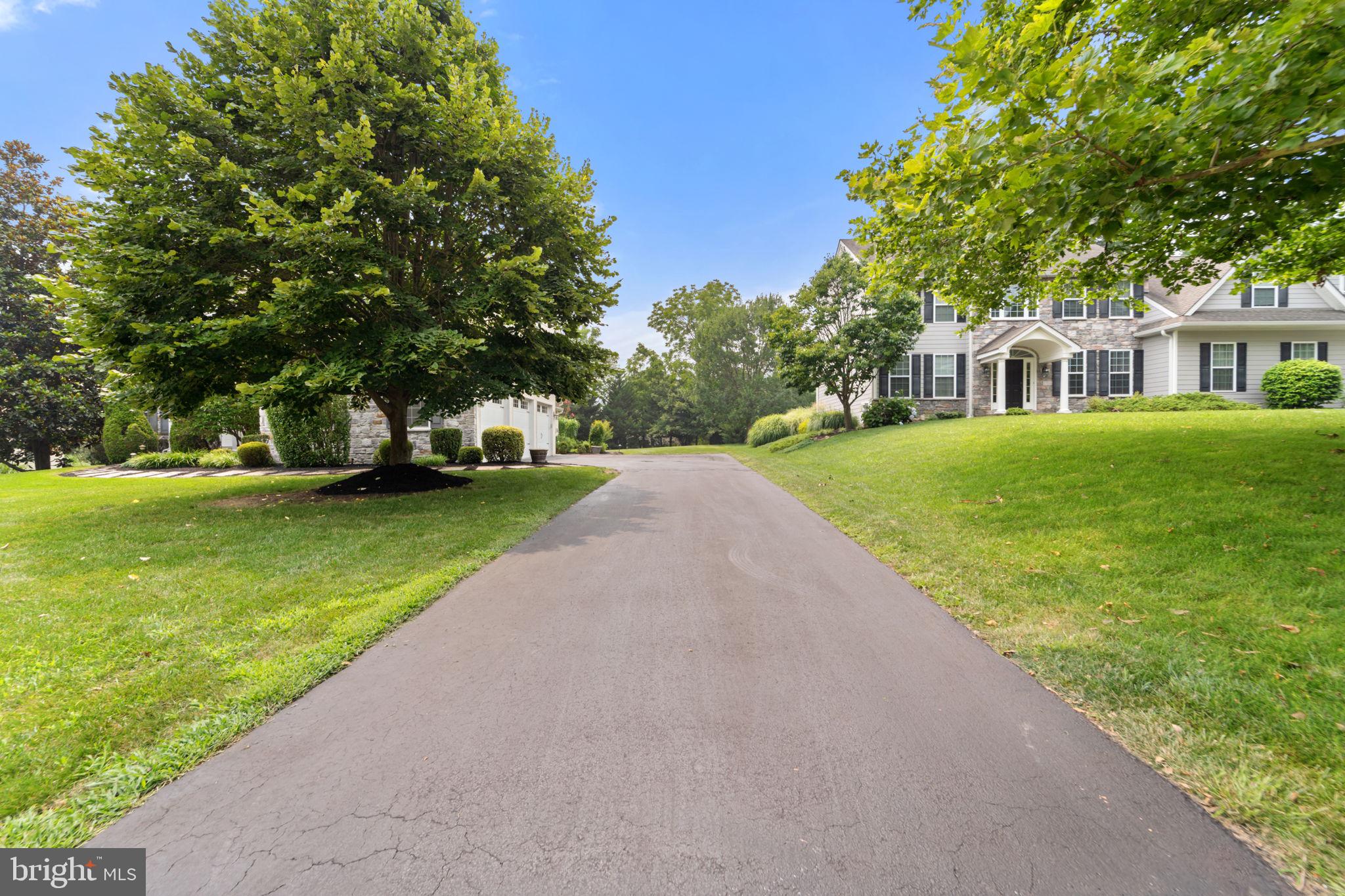 10 SPRINGHOUSE LANE