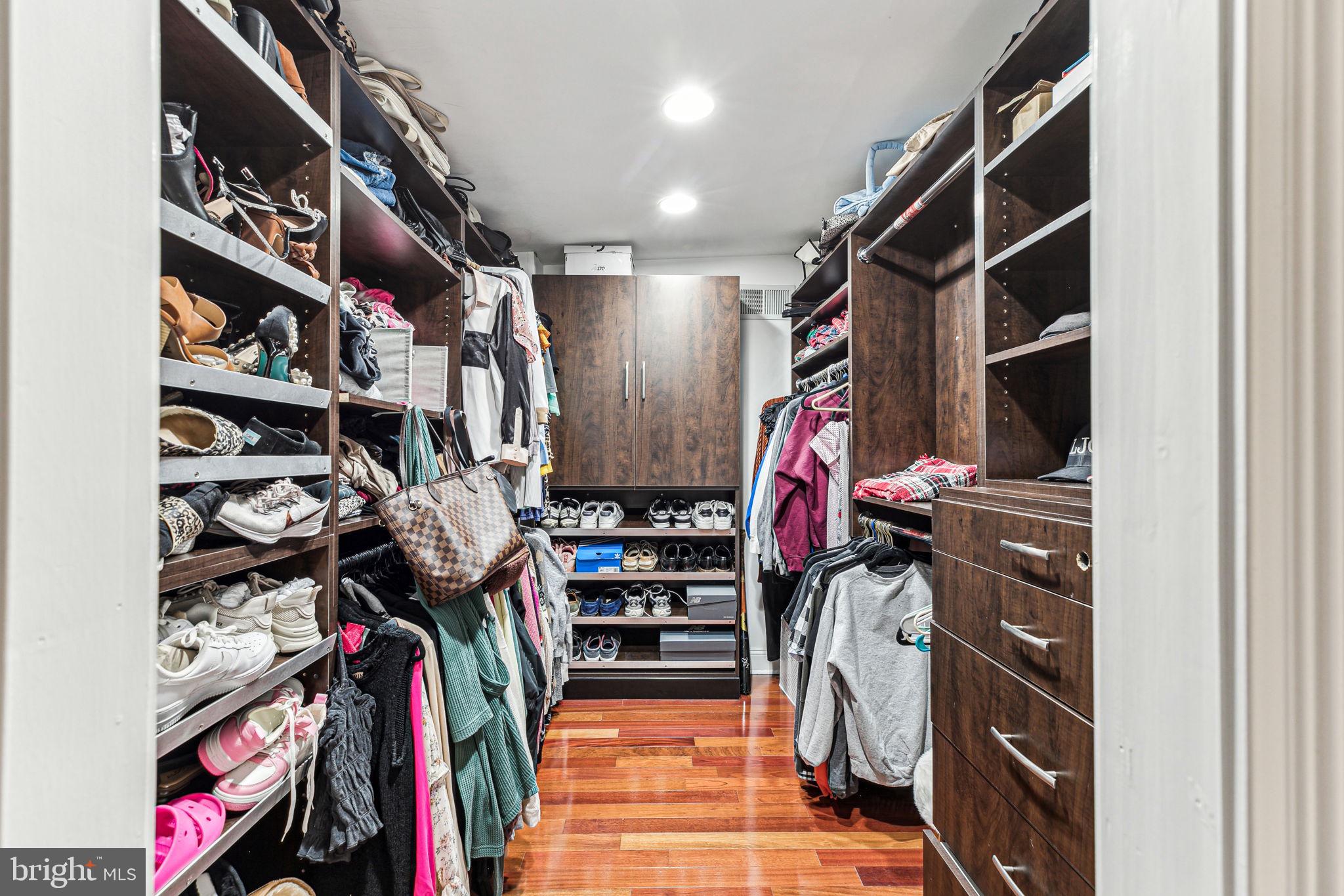 PACKER PARK - Residential