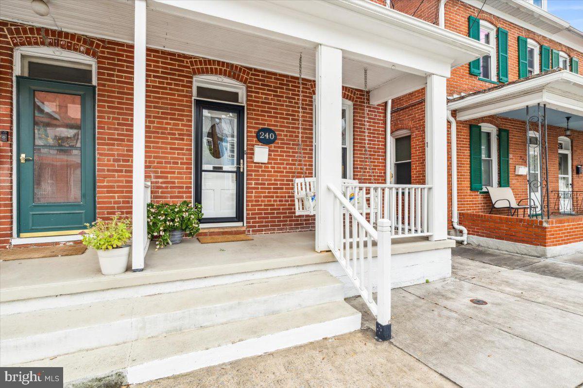 DOWNTOWN FREDERICK - Residential