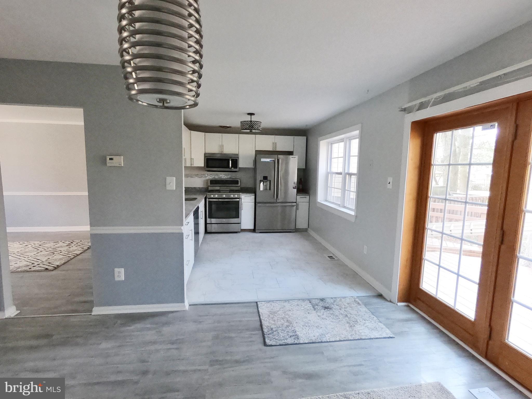 VILLAGE OF LONG REACH - Residential