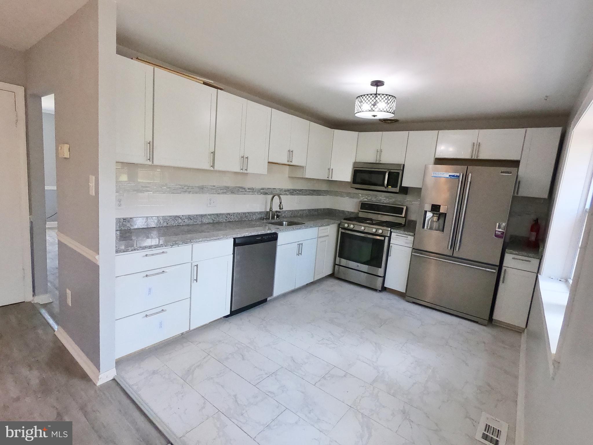 VILLAGE OF LONG REACH - Residential