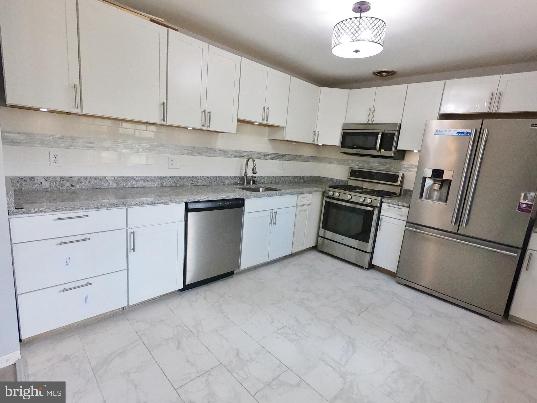 VILLAGE OF LONG REACH - Residential