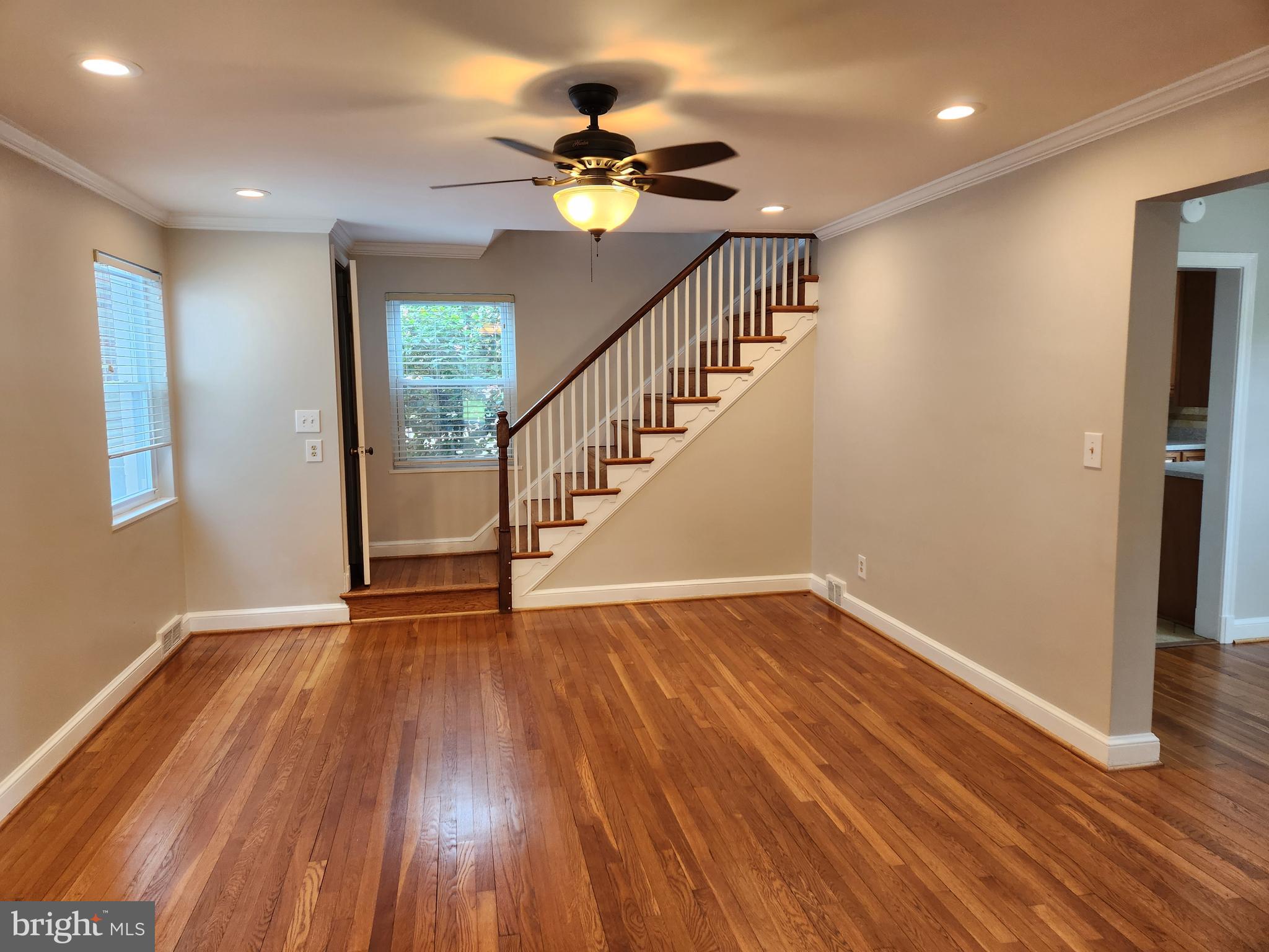 MEADOWBROOK VILLAGE - Residential Lease