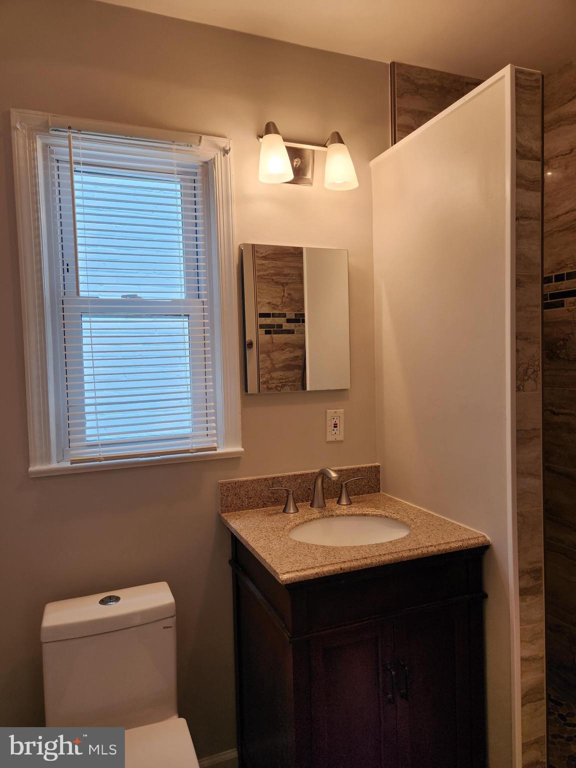 MEADOWBROOK VILLAGE - Residential Lease