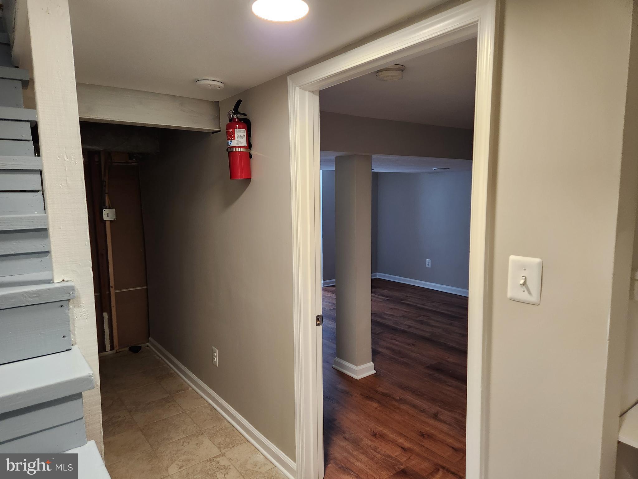 MEADOWBROOK VILLAGE - Residential Lease