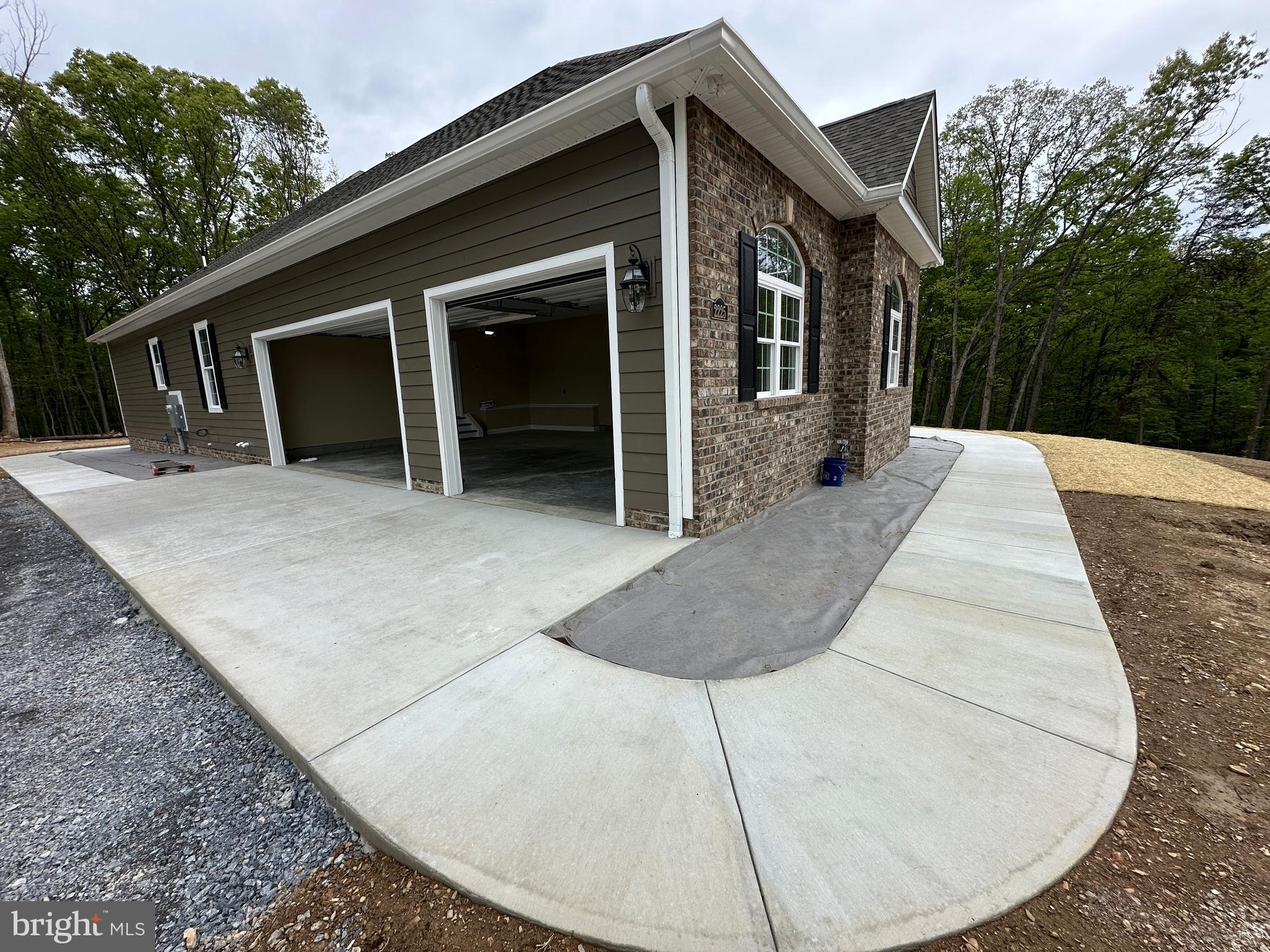 2225 CEDAR GROVE ROAD