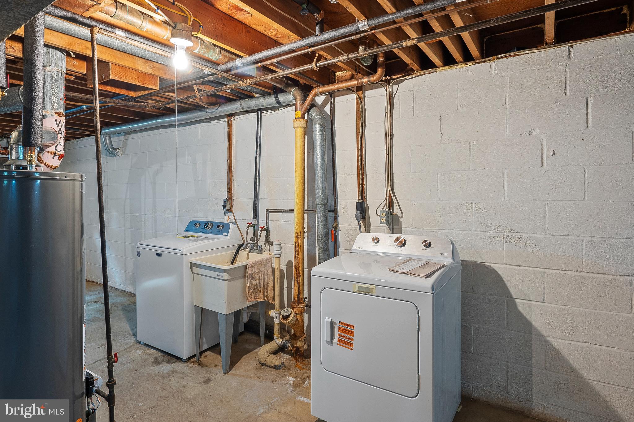 LAYDON PARK - Residential Lease