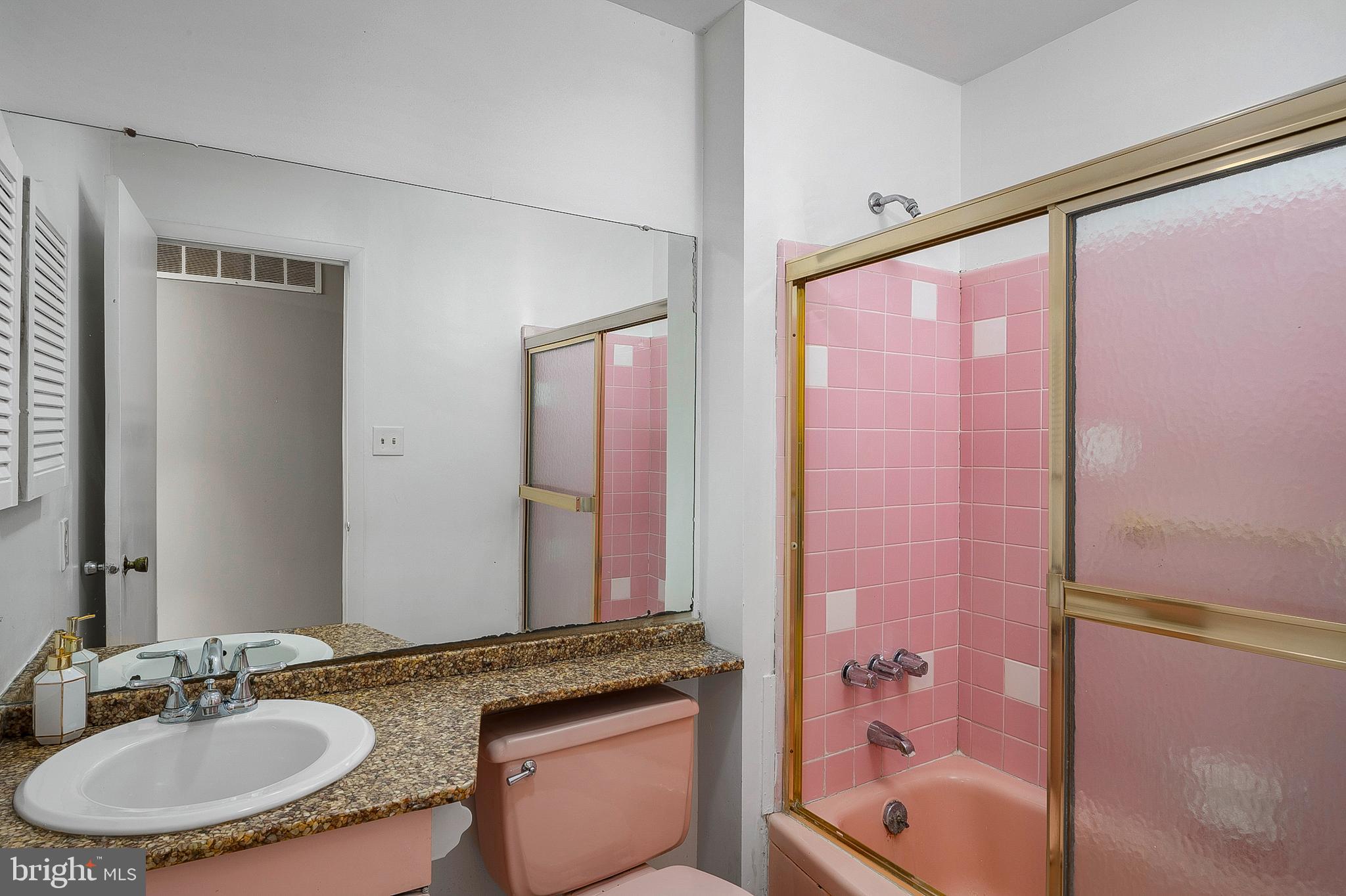 LAYDON PARK - Residential Lease