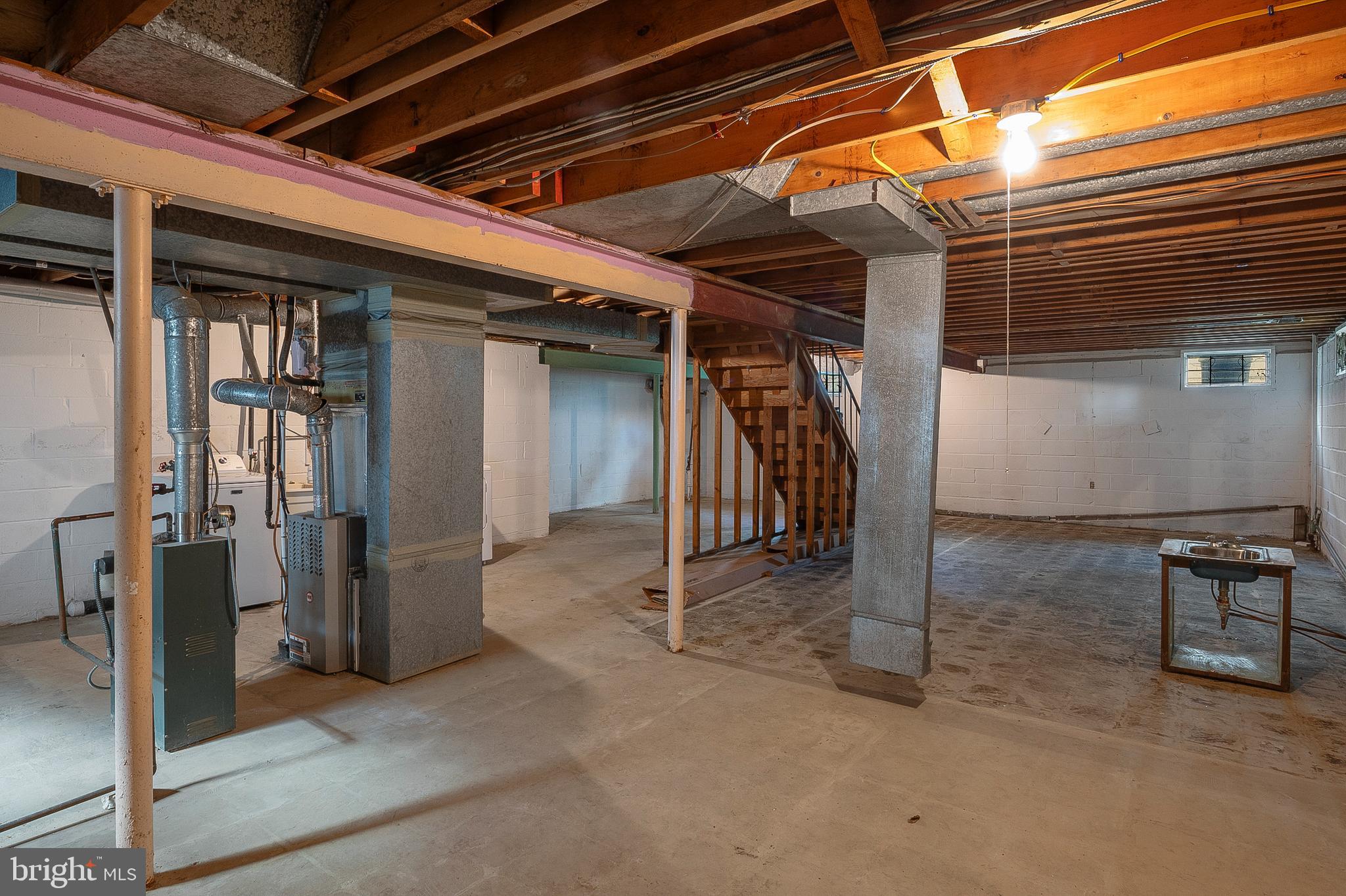 LAYDON PARK - Residential Lease