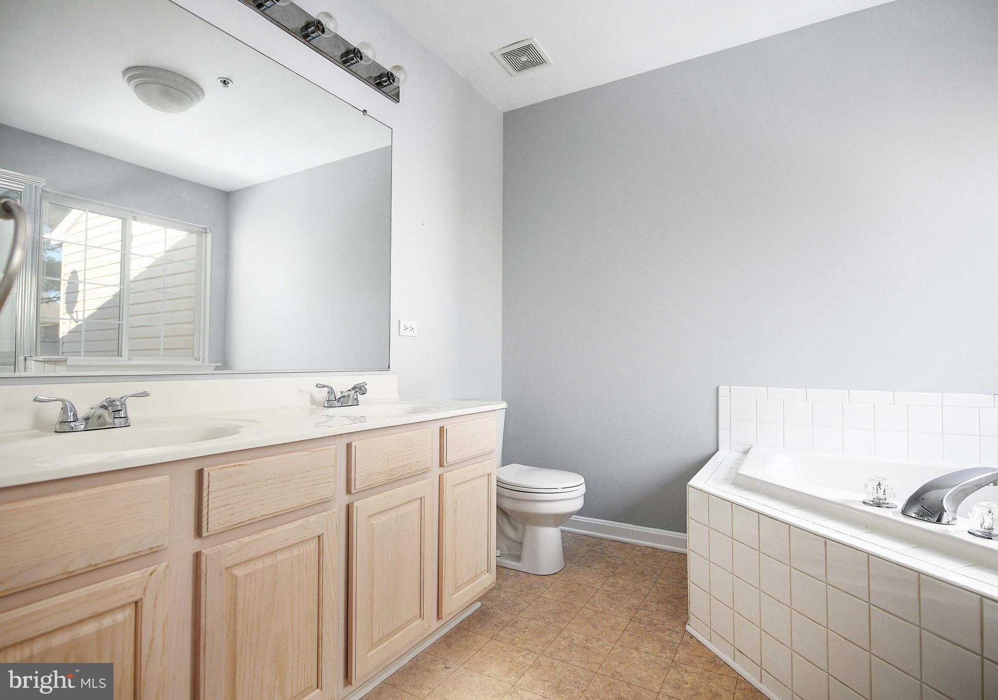 WINTERS RUN MANOR - Residential