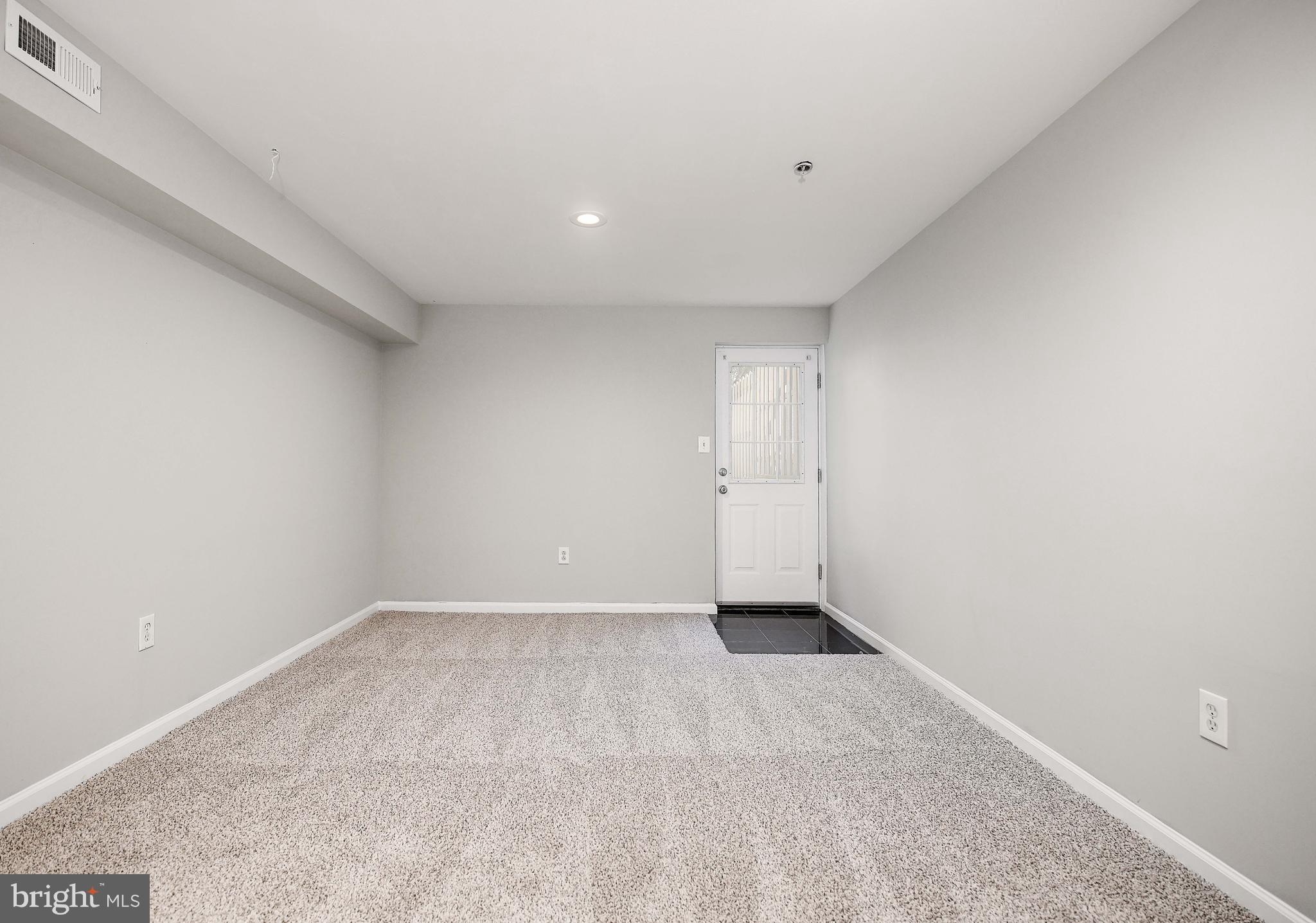 WINTERS RUN MANOR - Residential