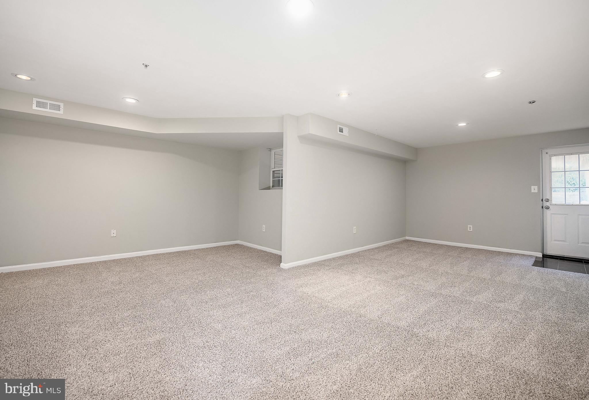 WINTERS RUN MANOR - Residential