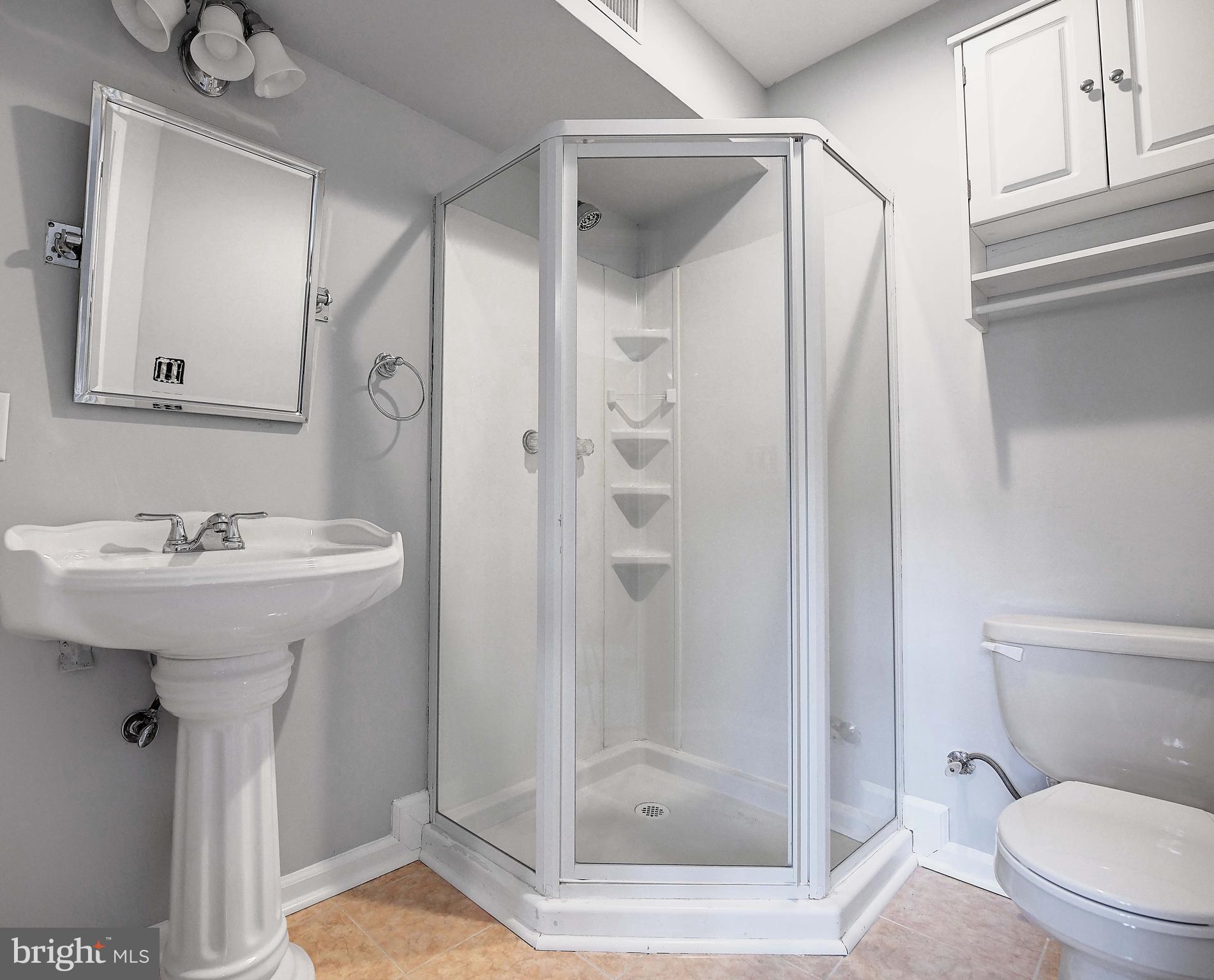 WINTERS RUN MANOR - Residential