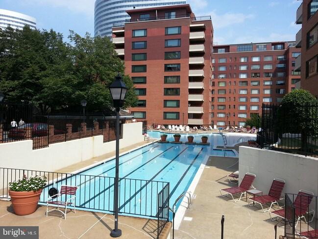 RIVER PLACE - Residential Lease